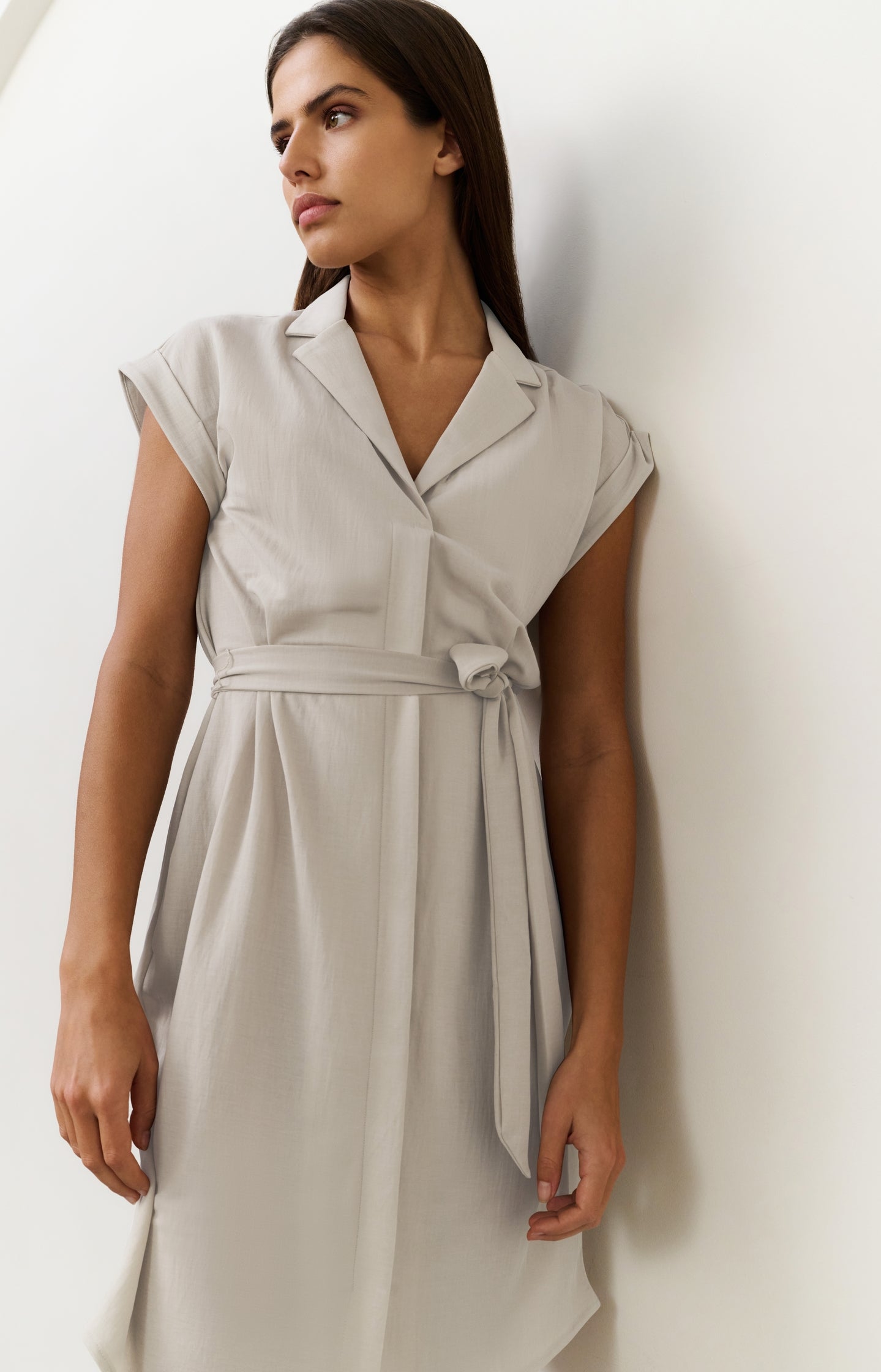 Jersey dress with blouse collar and tie belt