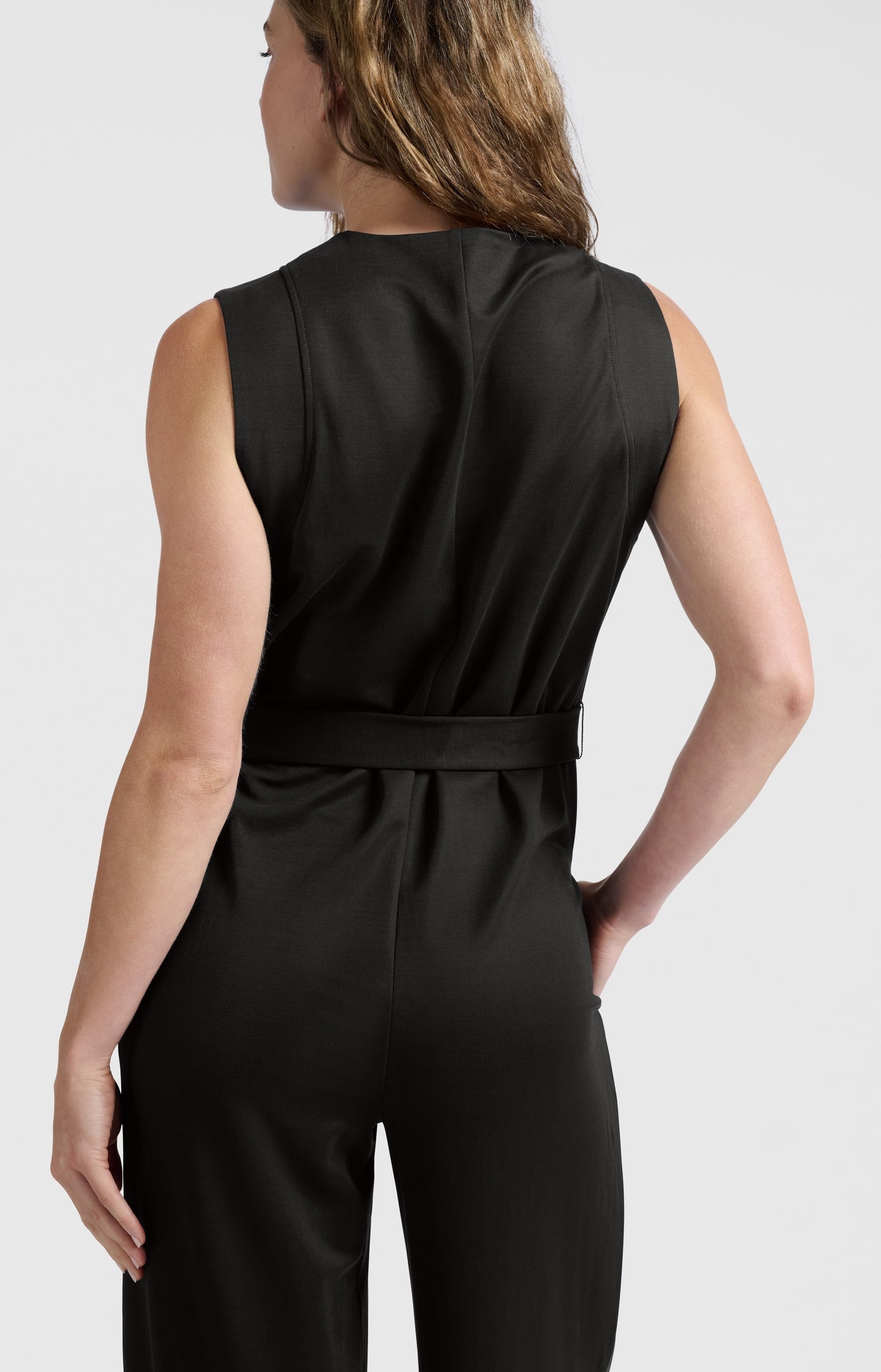 Jersey jumpsuit with tie belt - Type: lookbook