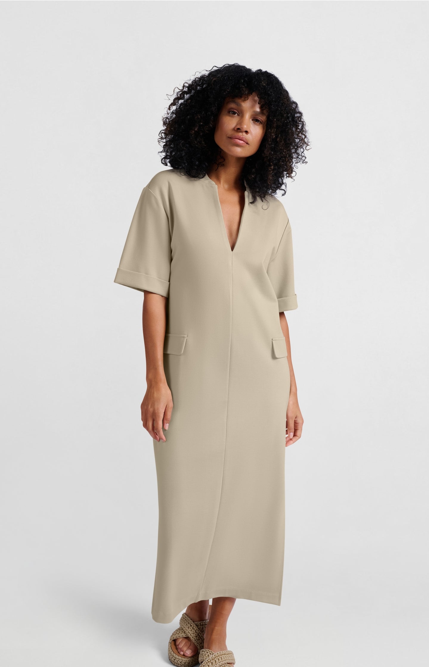 Jersey midi dress with pocket details