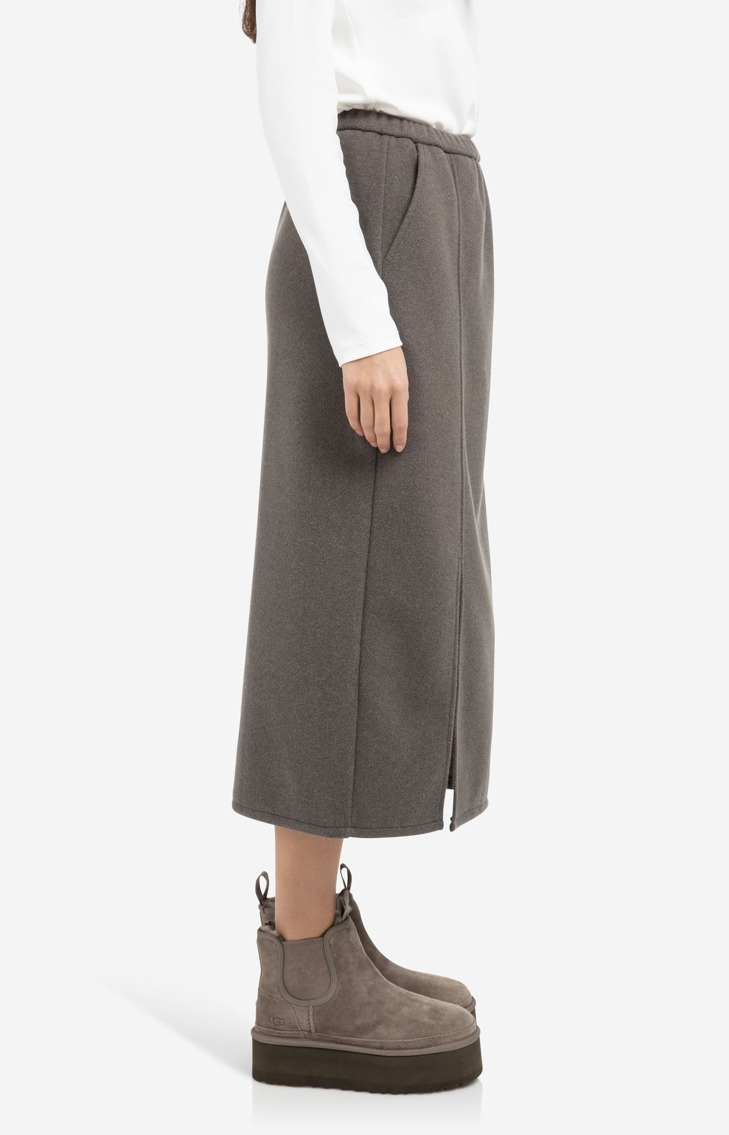 Jersey midi skirt with elastic waistband and front slit