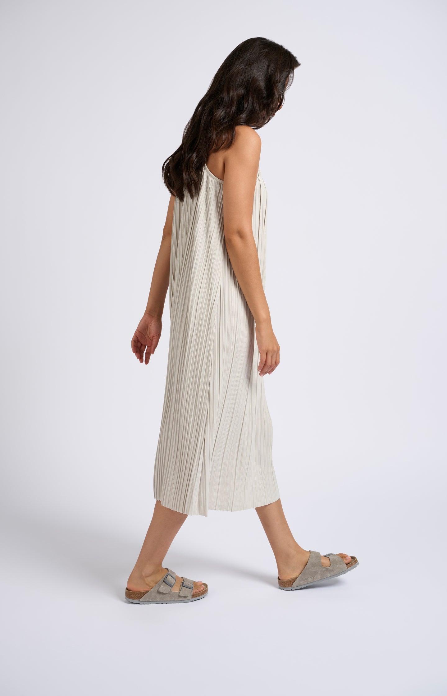 Jersey plisse dress with thin straps in flowy fit - Moonstruck Grey