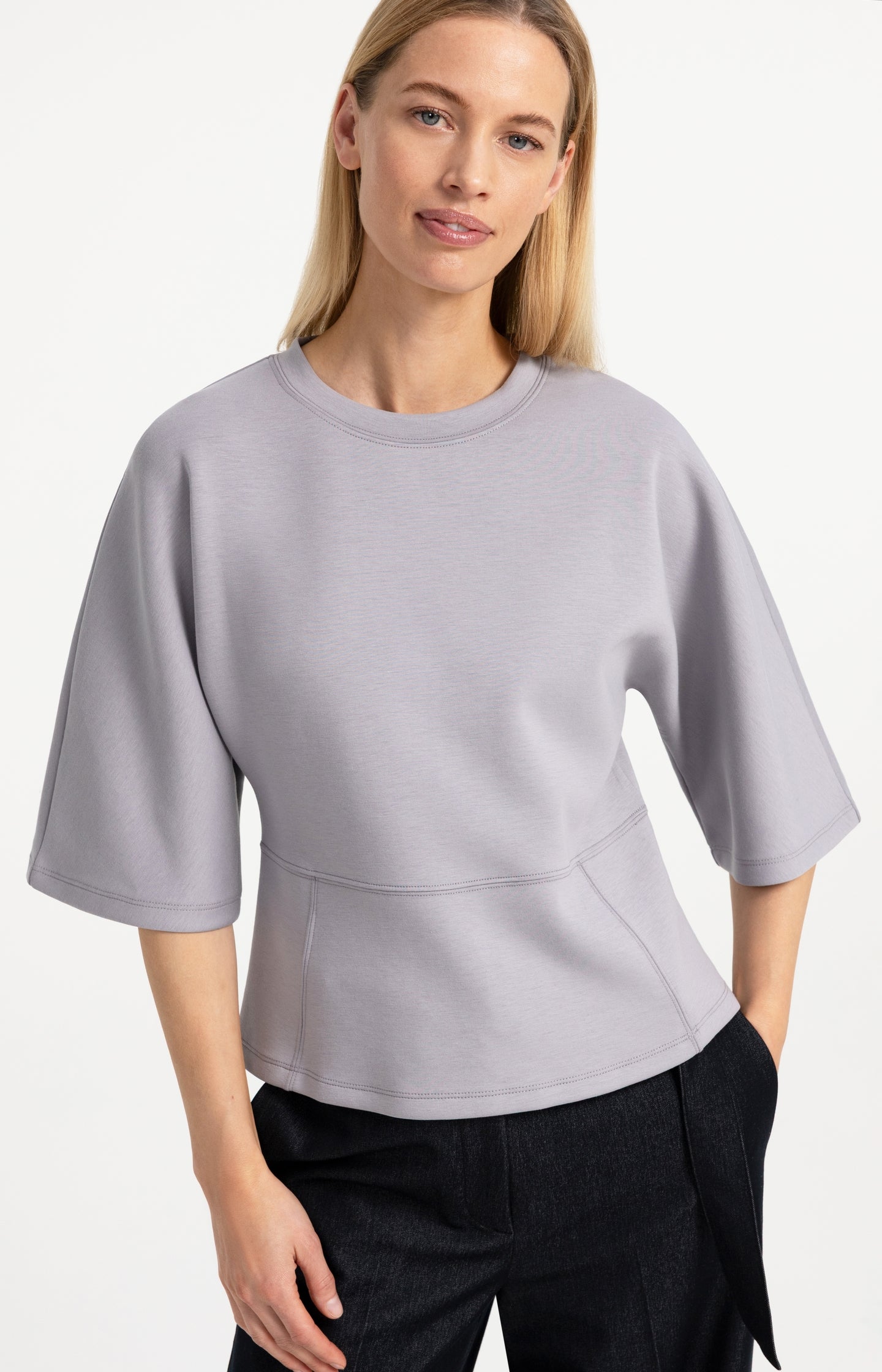 Jersey top with wide mid-length sleeves - Type: lookbook