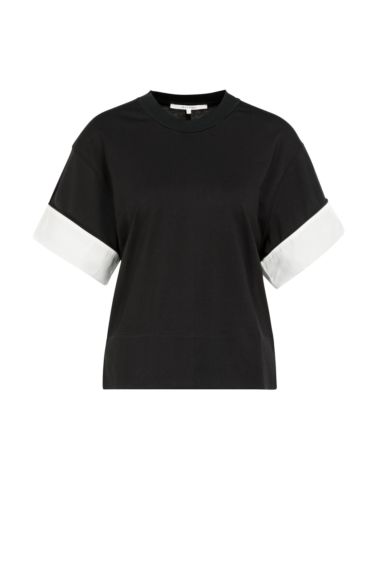 Jersey top with woven details and short sleeves