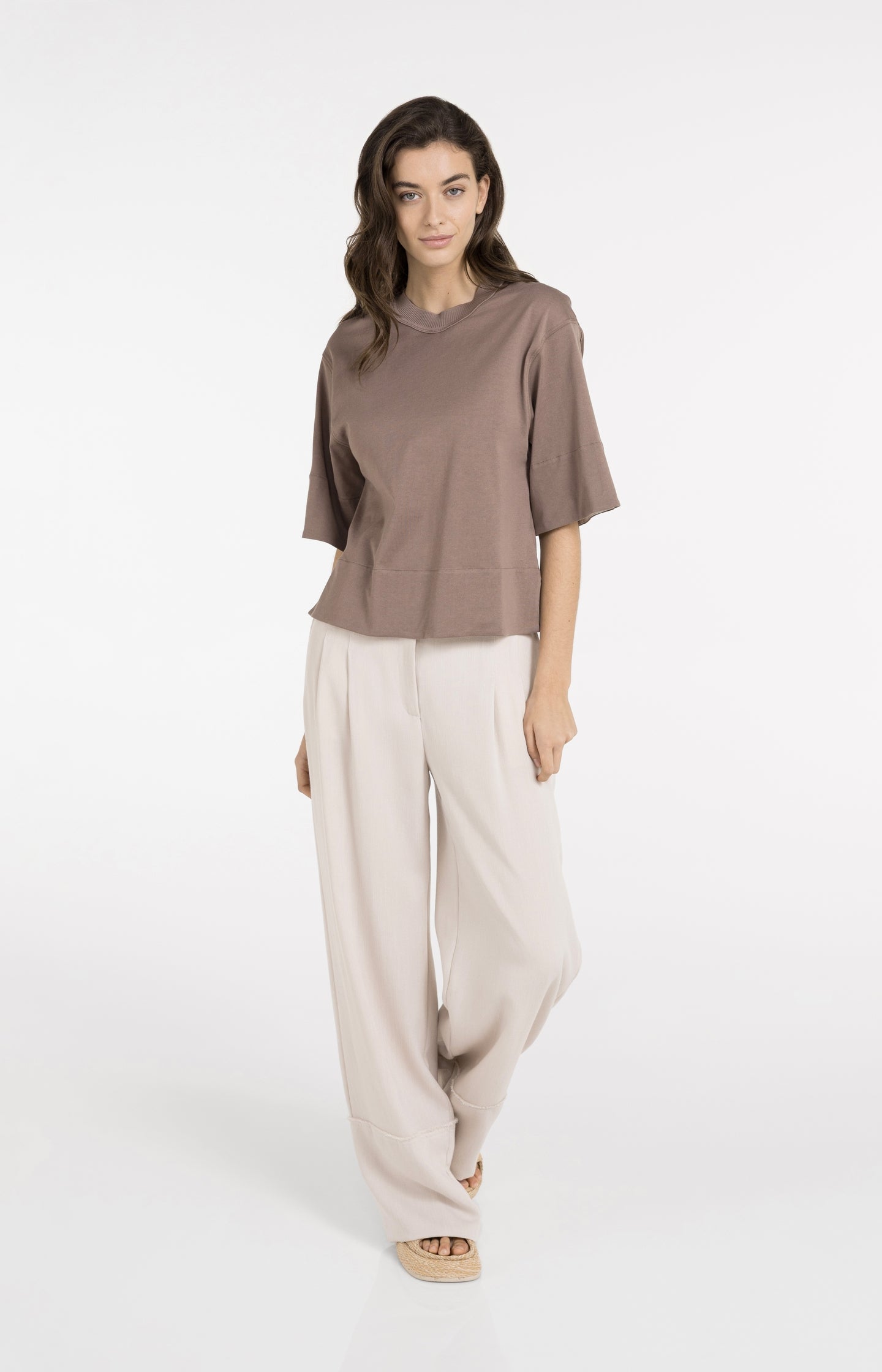 Jersey top with woven details and short sleeves