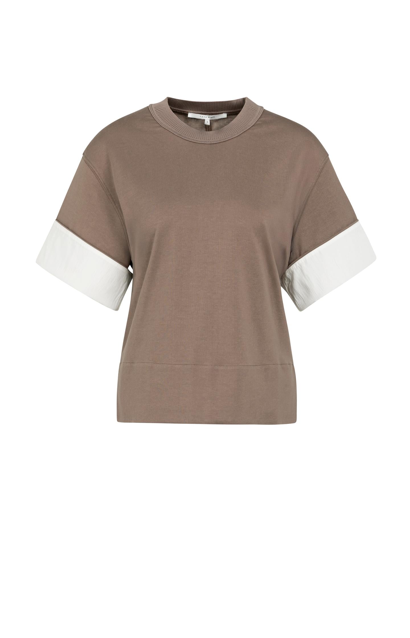Jersey top with woven details and short sleeves