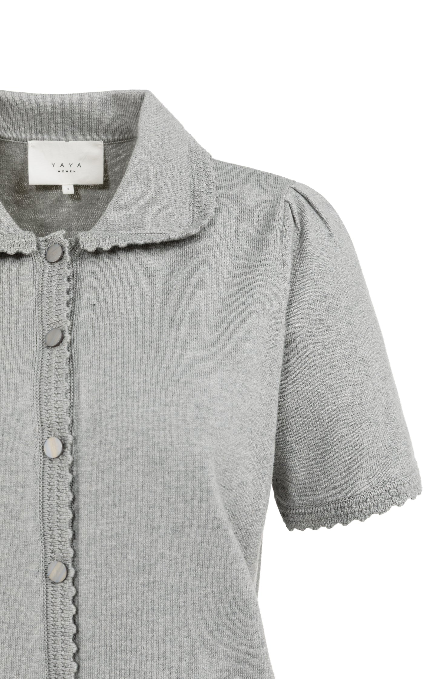 Knitted cardigan with short sleeves and buttons