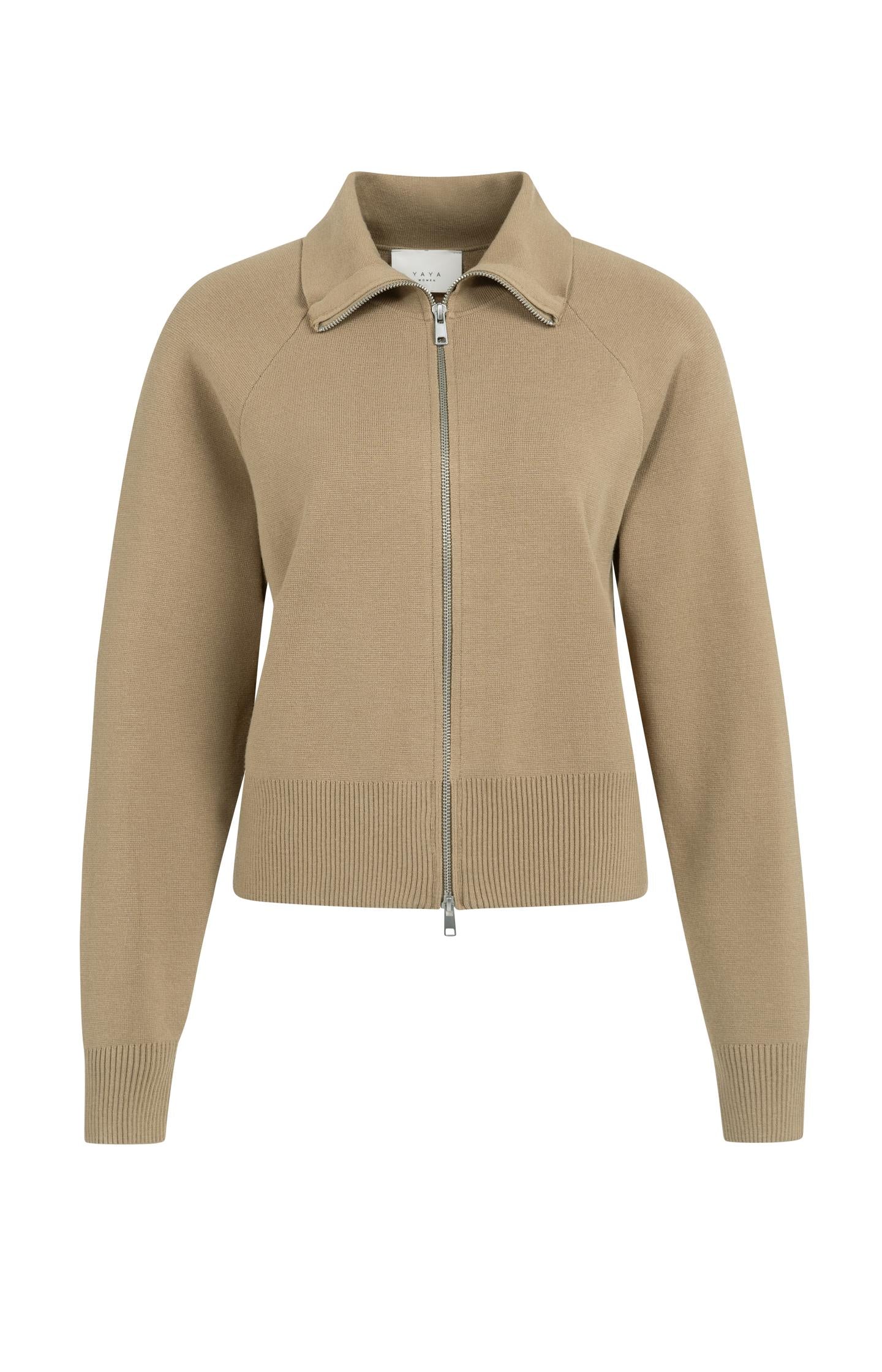 Knitted cardigan with zipper and collar