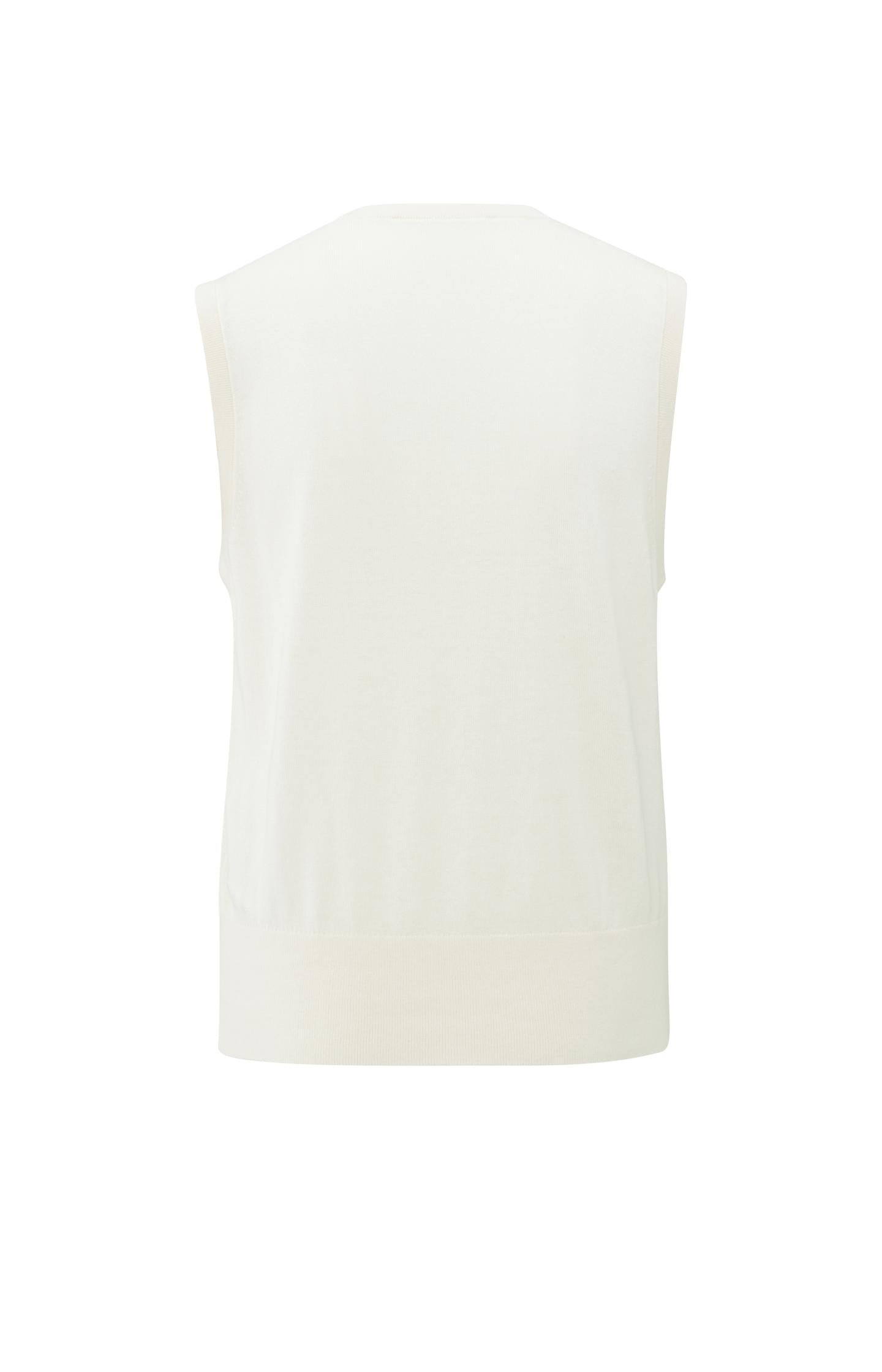 Knitted gilet with fine rib trims and button closure