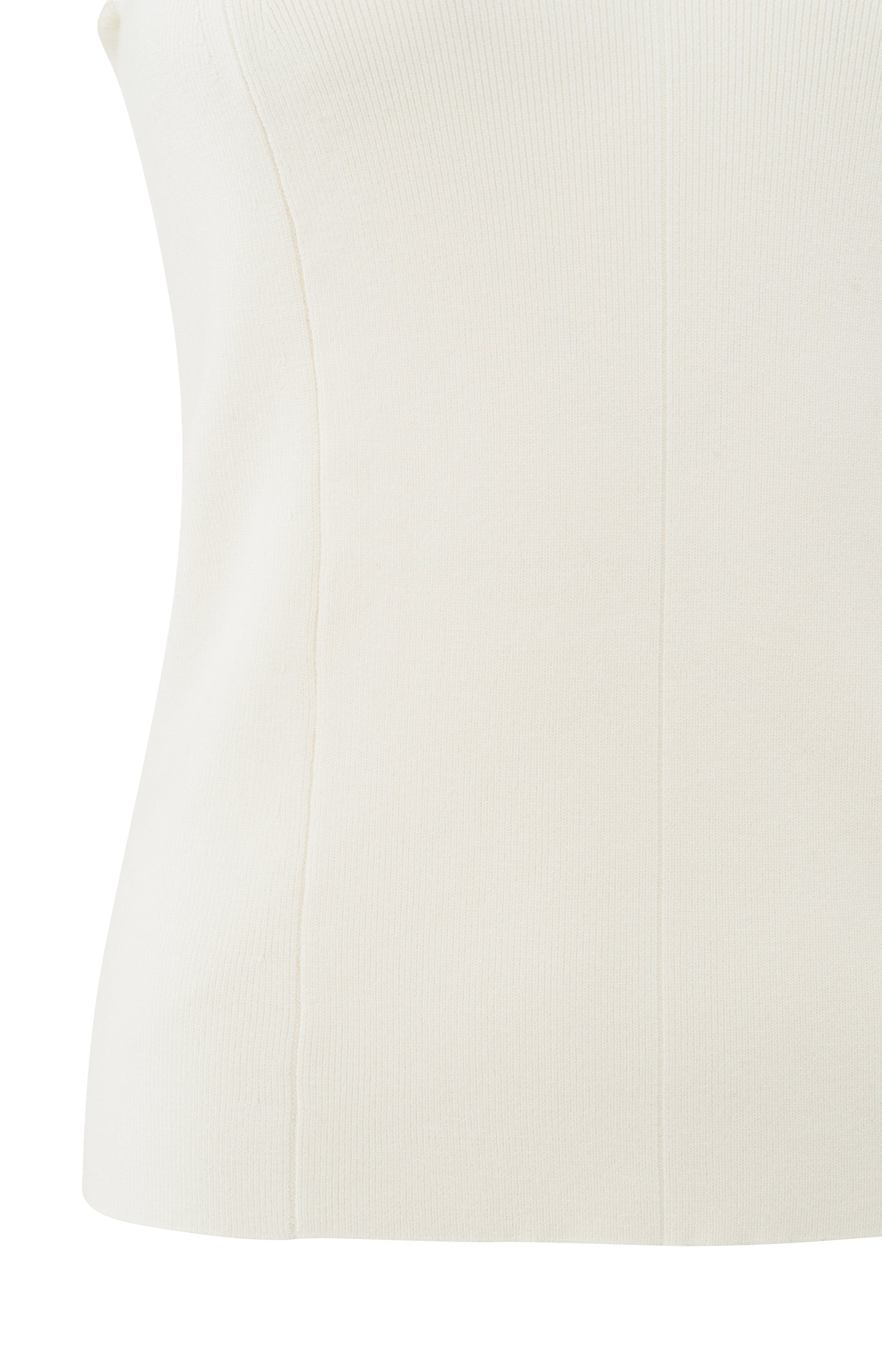 Knitted haltertop with fitted fit