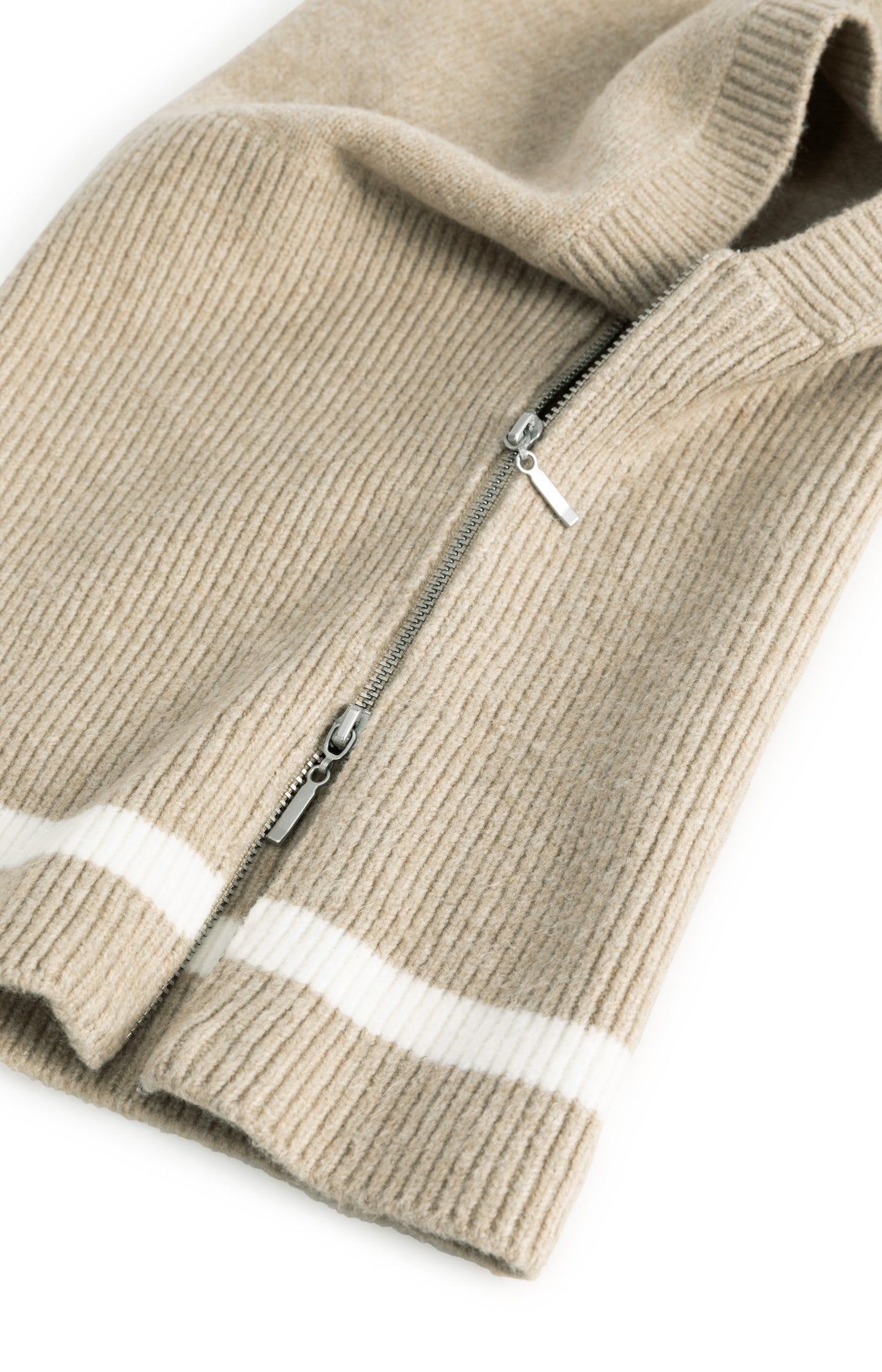 Knitted hooded snood with zipper - Type: product