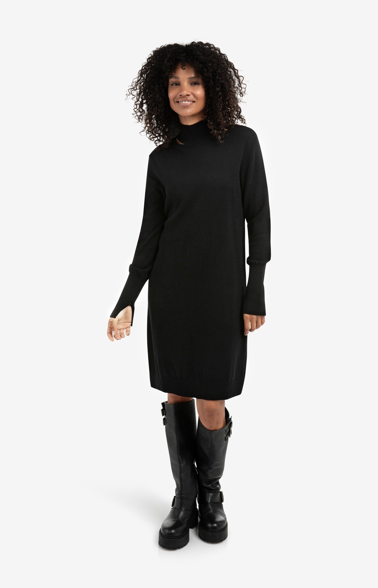 Knitted midi dress with open details at neckline