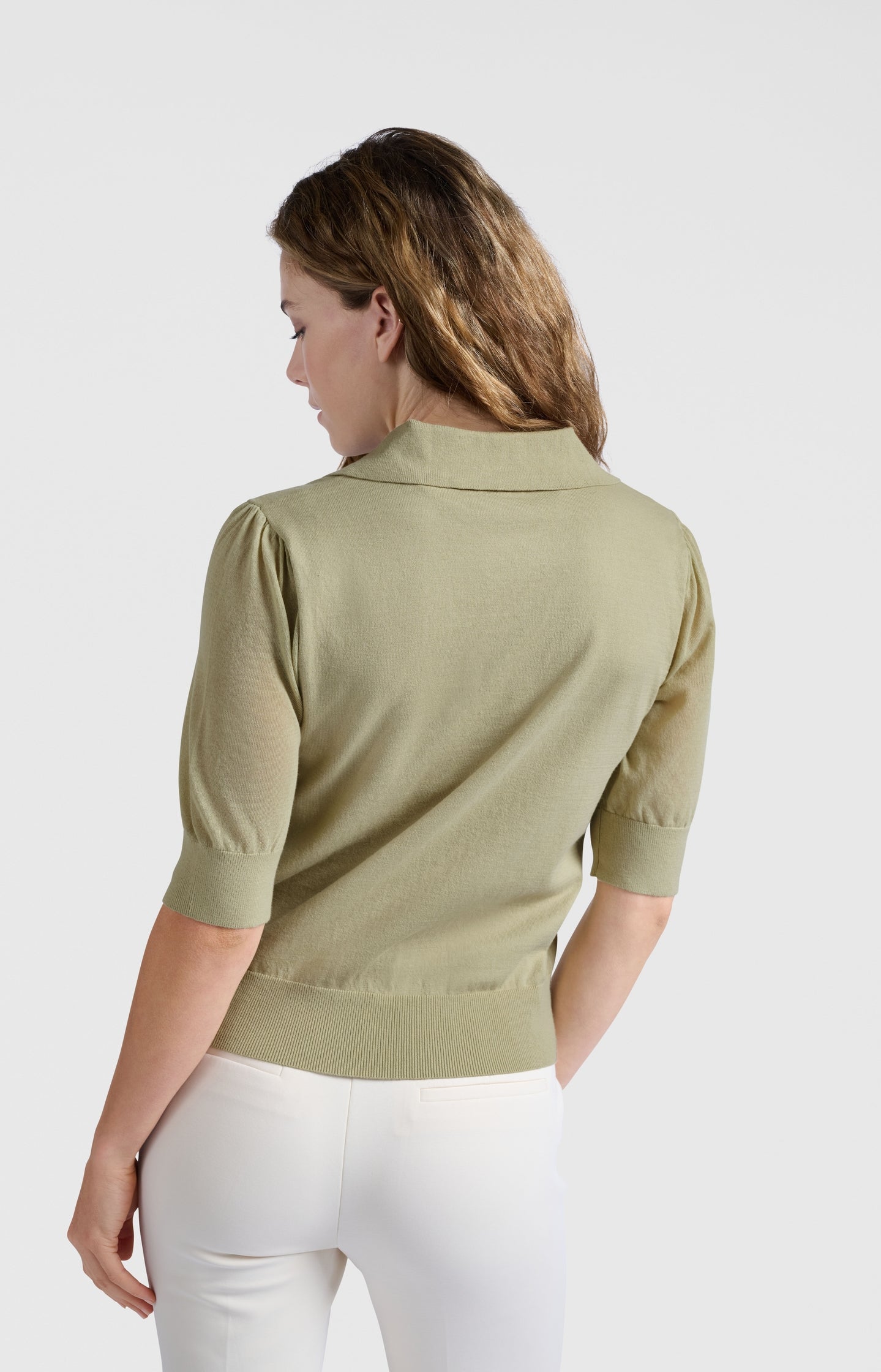 Knitted polo with half sleeves
