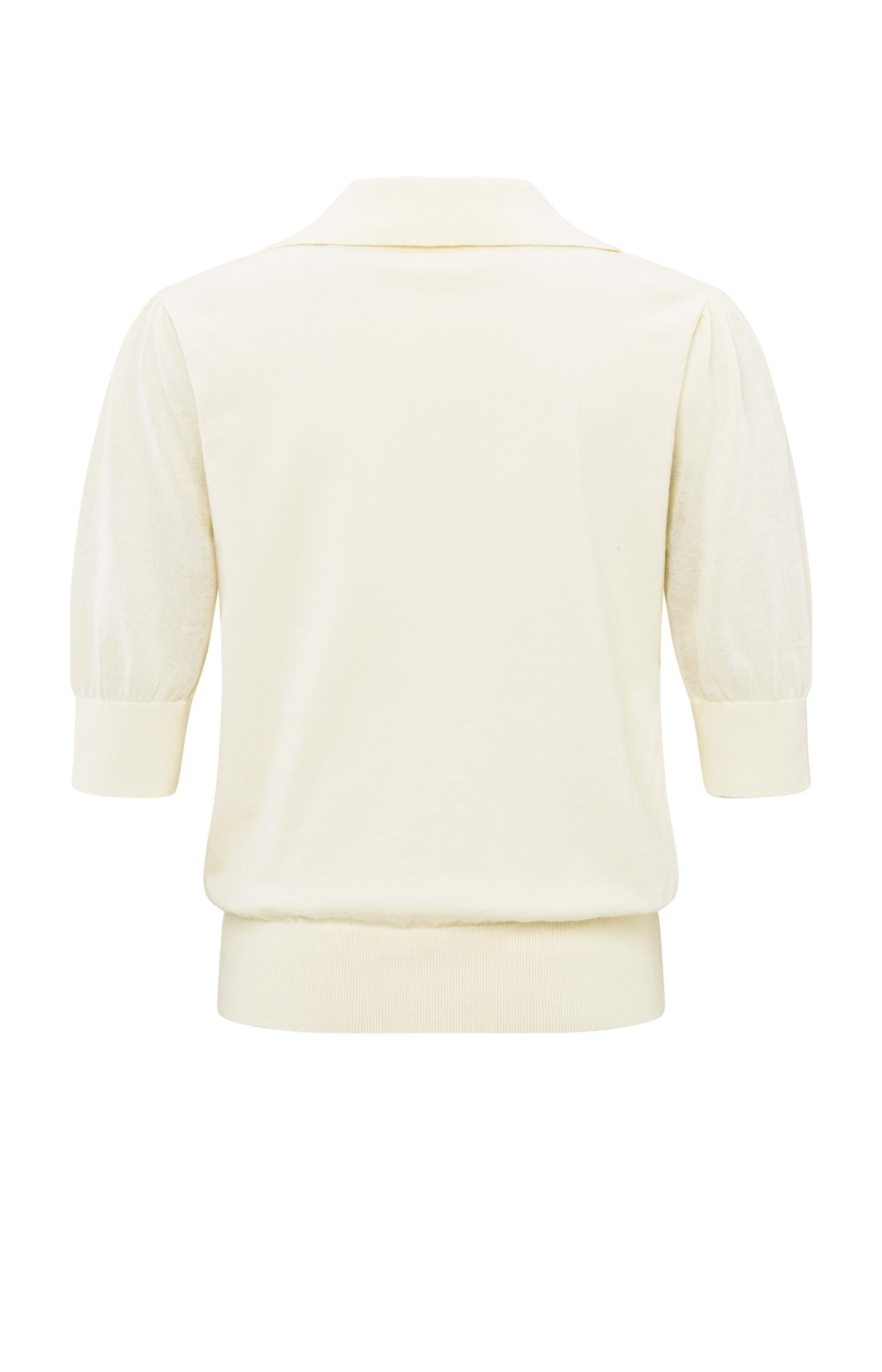 Knitted polo with half sleeves