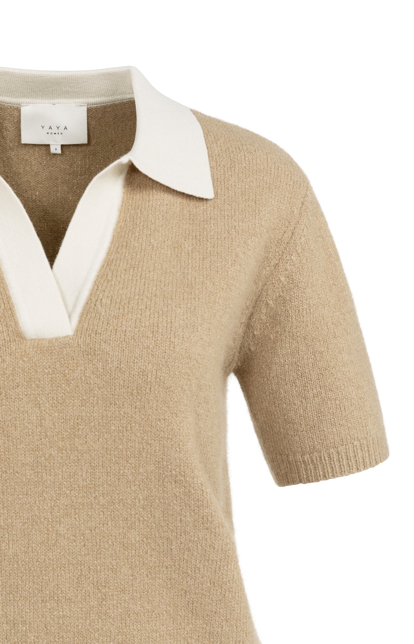 Knitted short-sleeve sweater with contrast collar