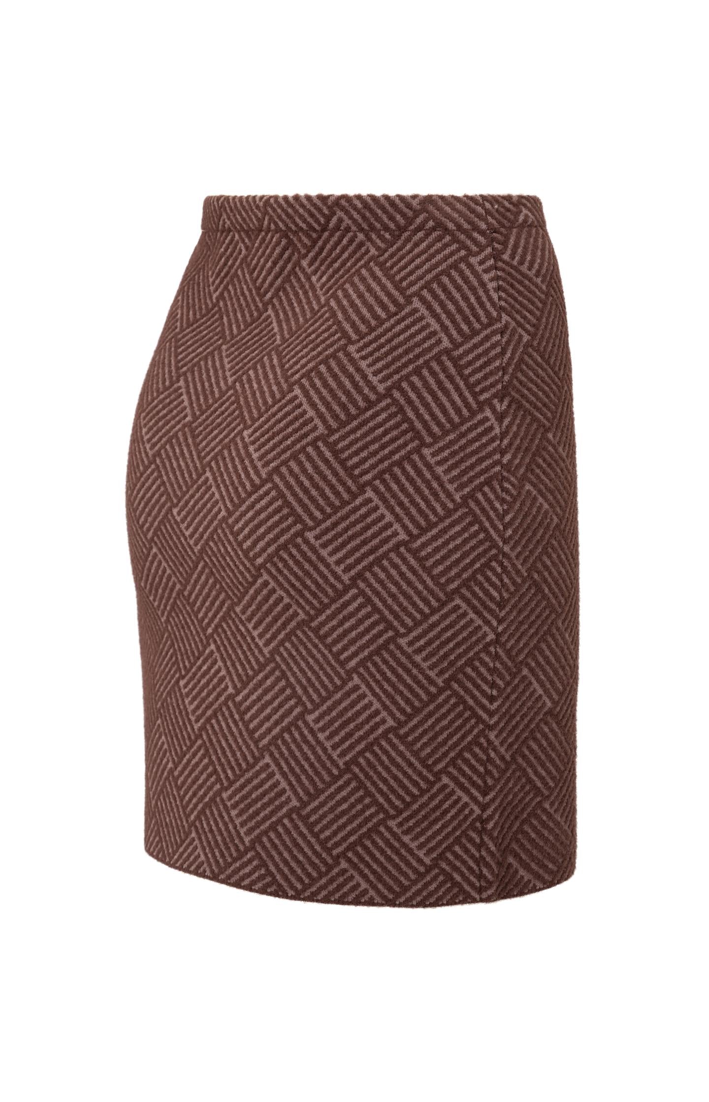 Knitted skirt with graphic pattern