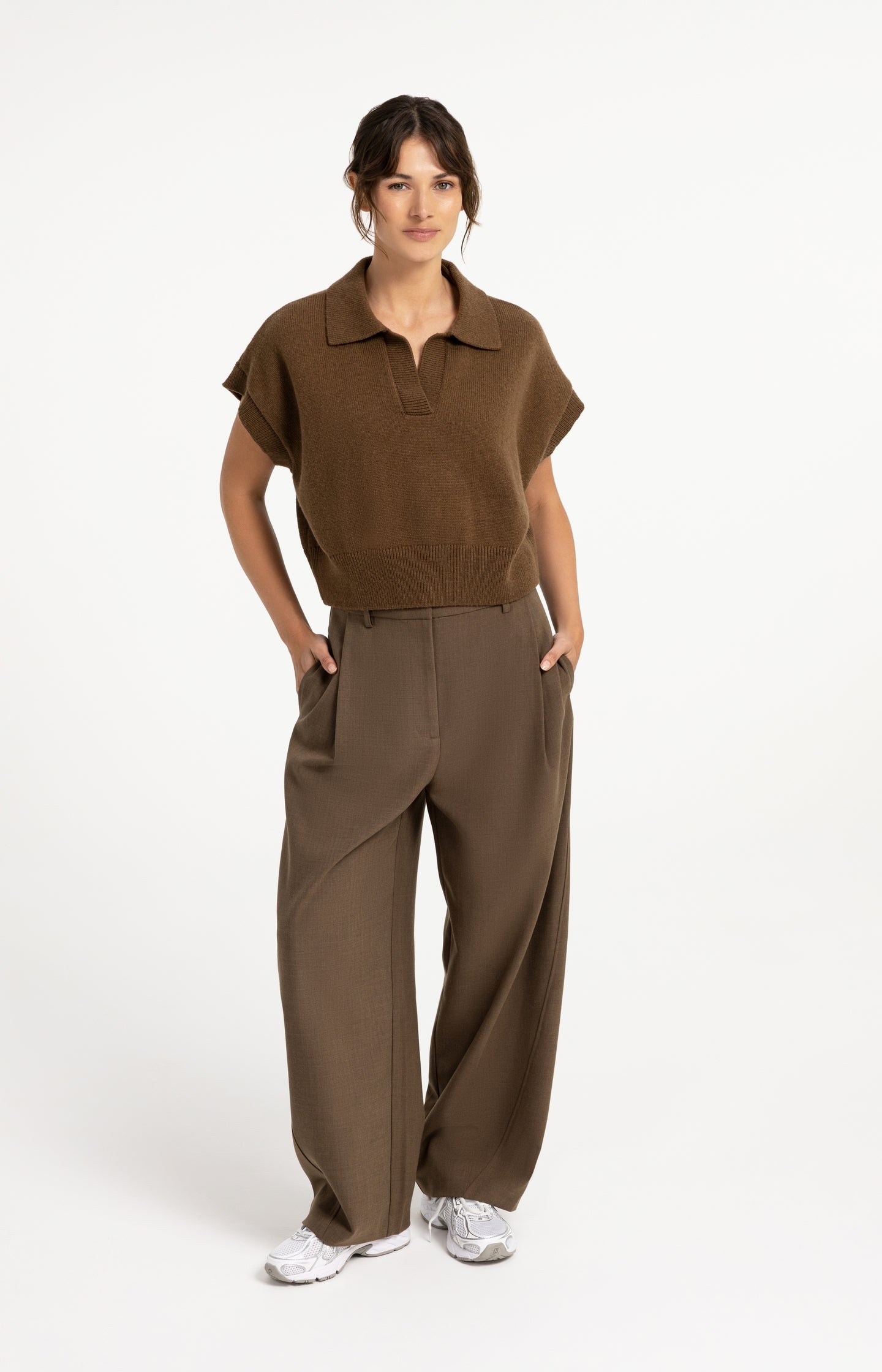 Knitted spencer with collar and short sleeves