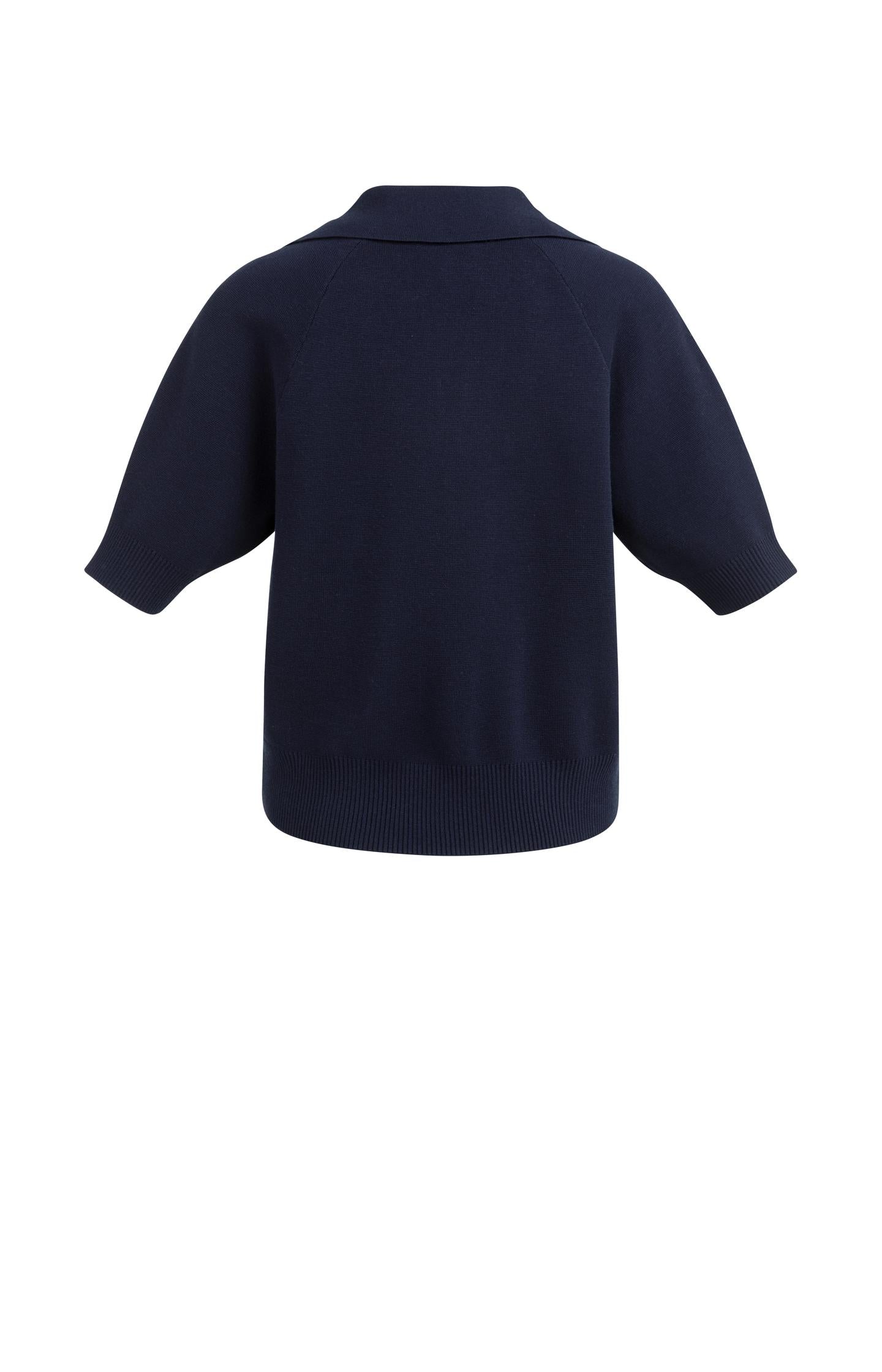 Knitted sweater with collar and short sleeves