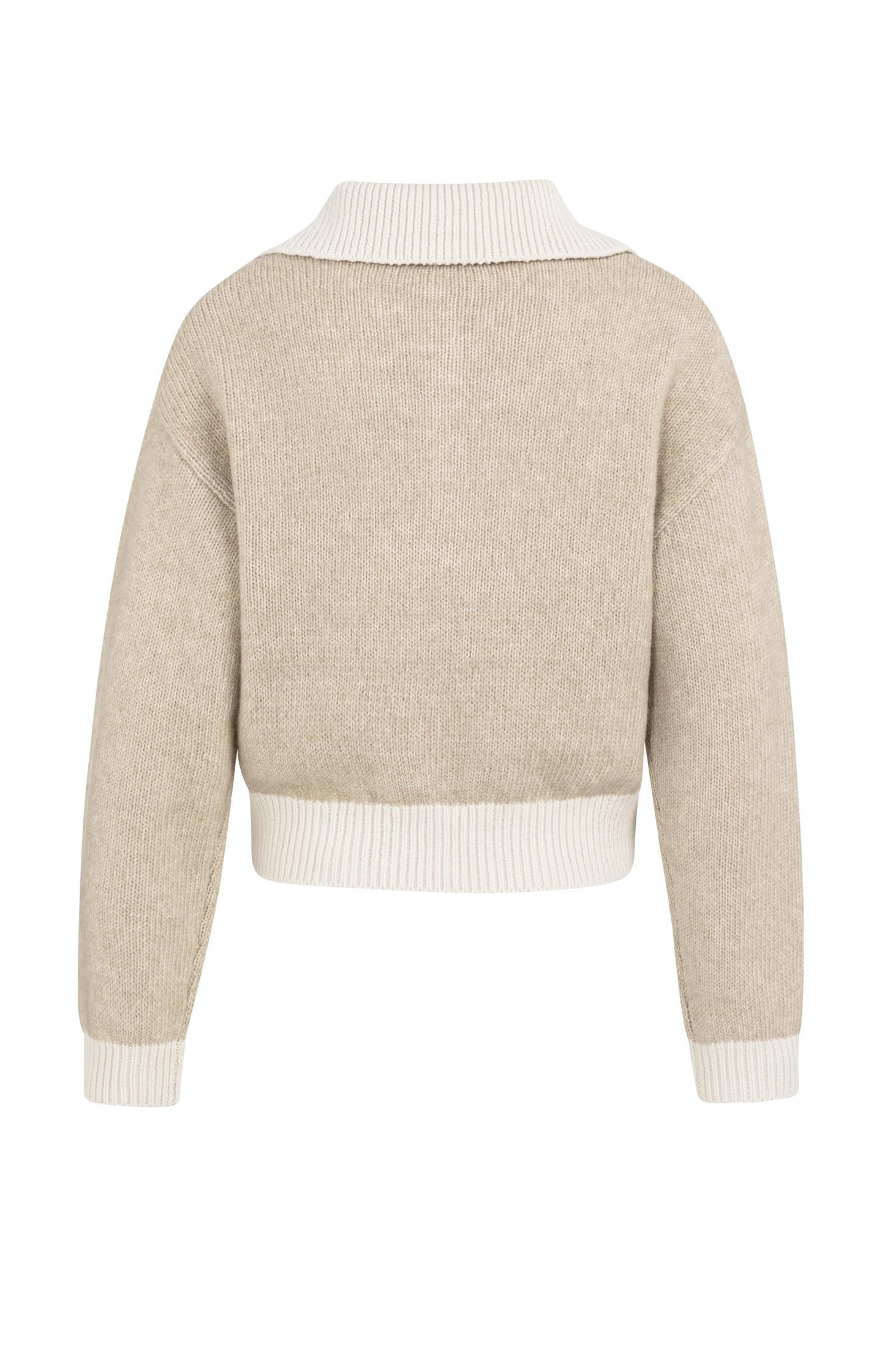 Knitted sweater with contrast collar and trims