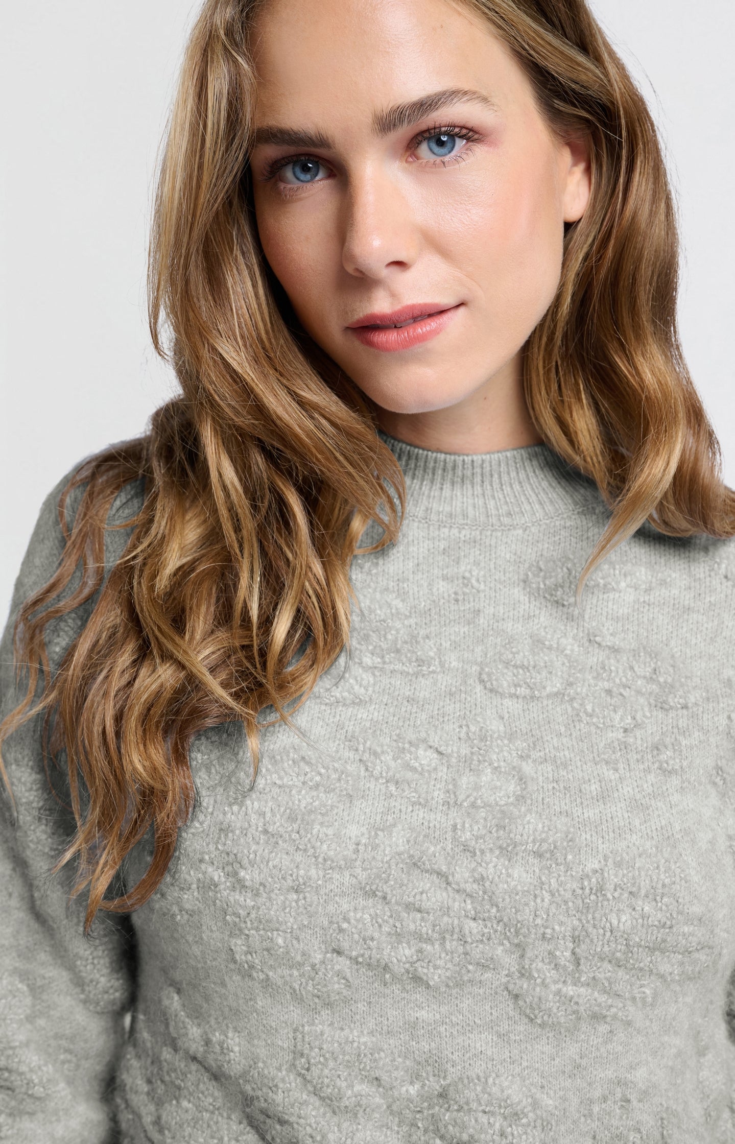Knitted sweater with floral jacquard and round neck