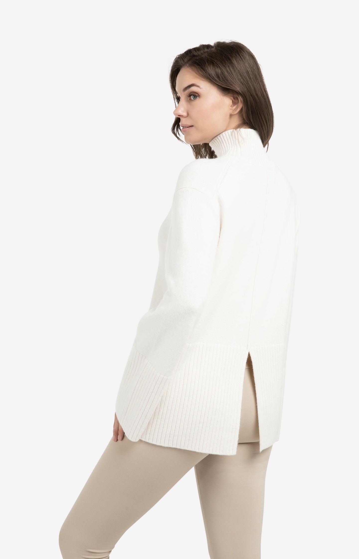 Knitted sweater with high neck and wide rib trims