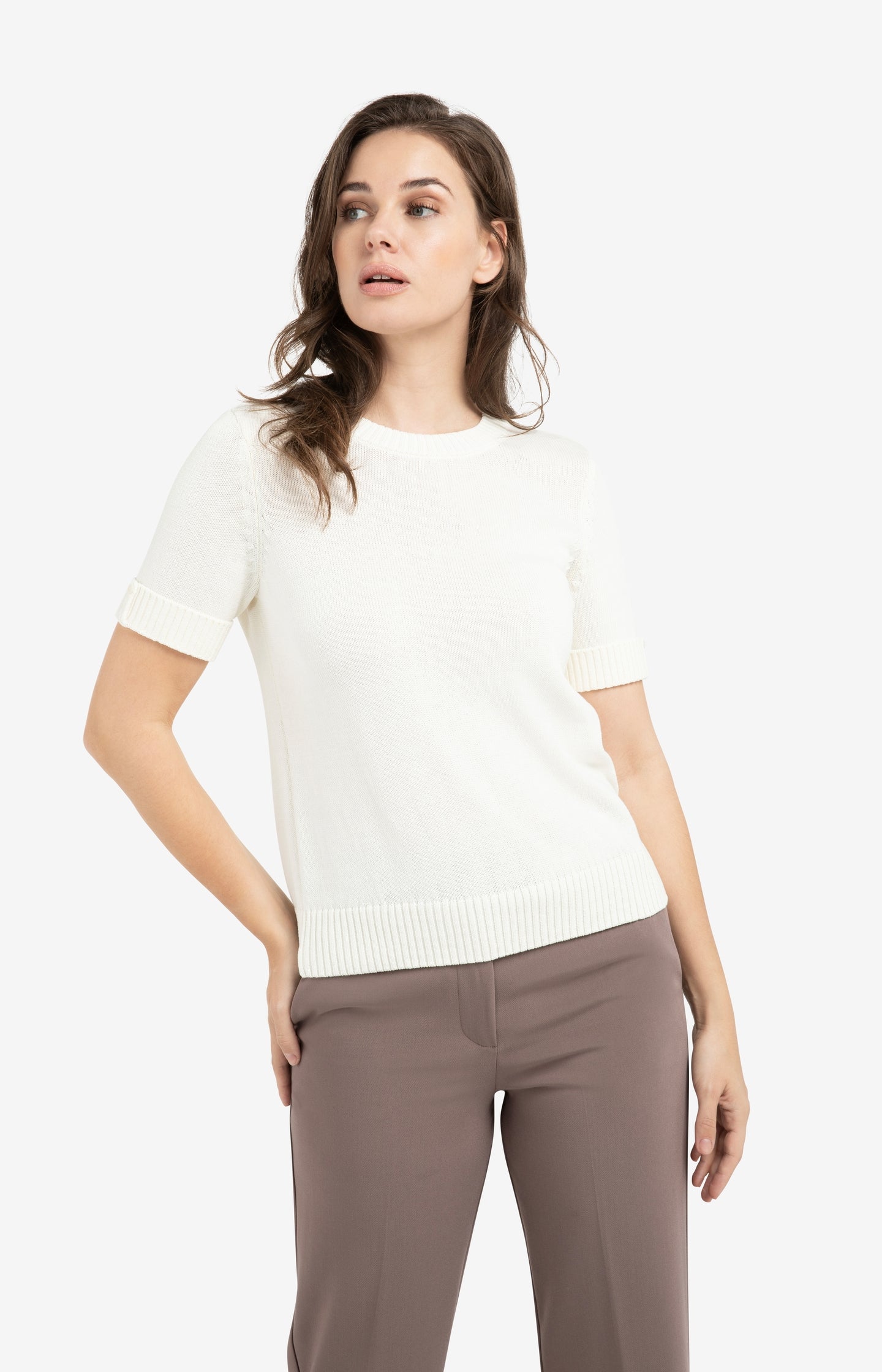 Knitted sweater with rolled-up short sleeves - Type: lookbook