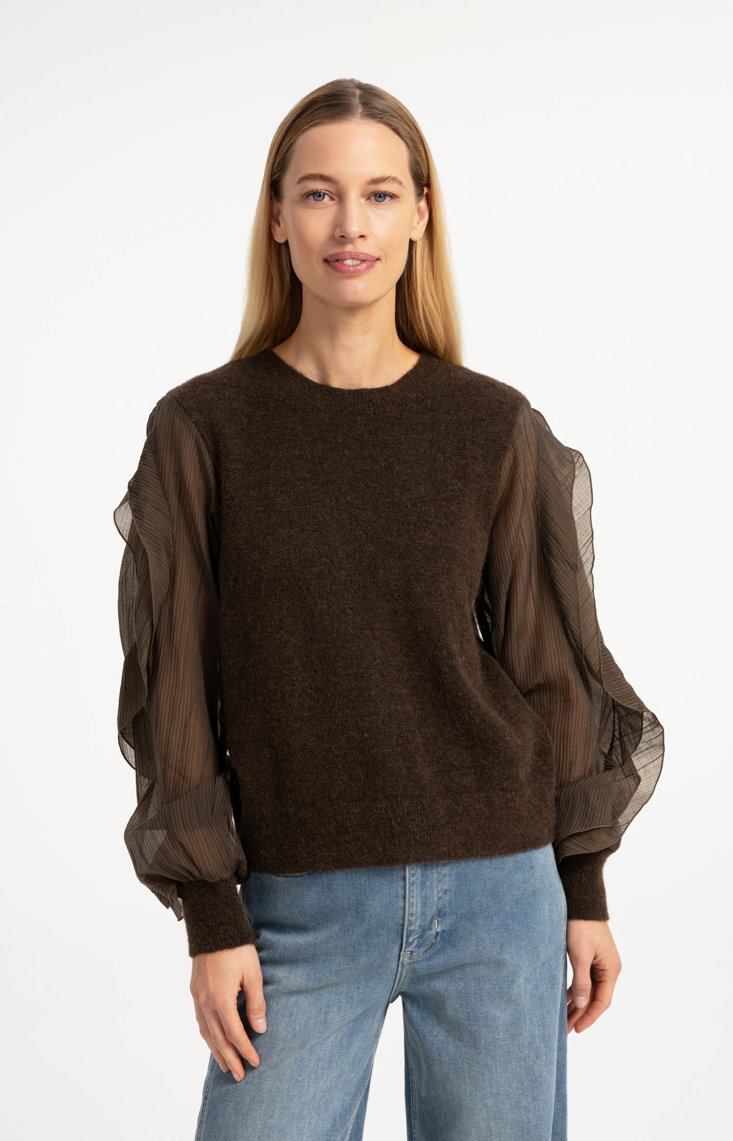 Knitted sweater with ruffle sleeves