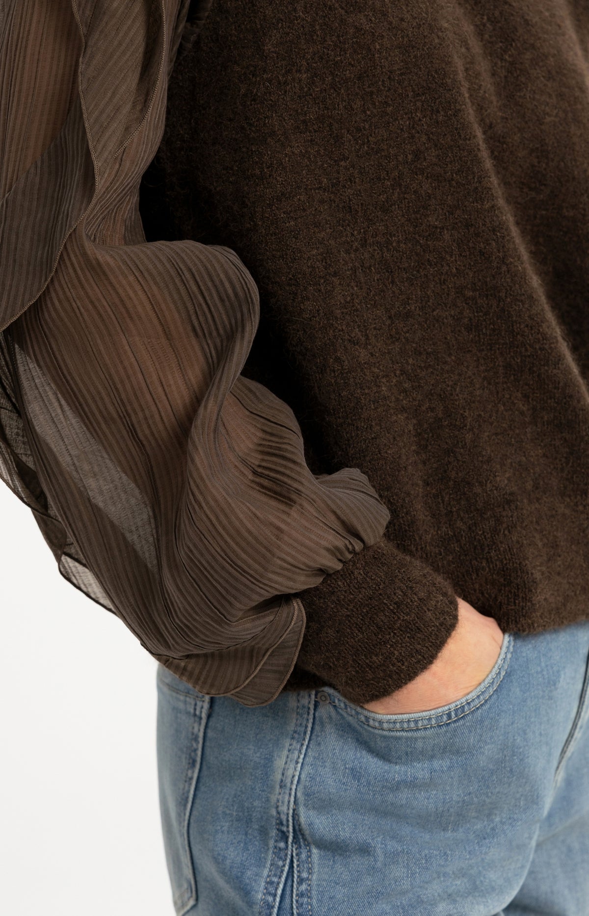 Knitted sweater with ruffle sleeves