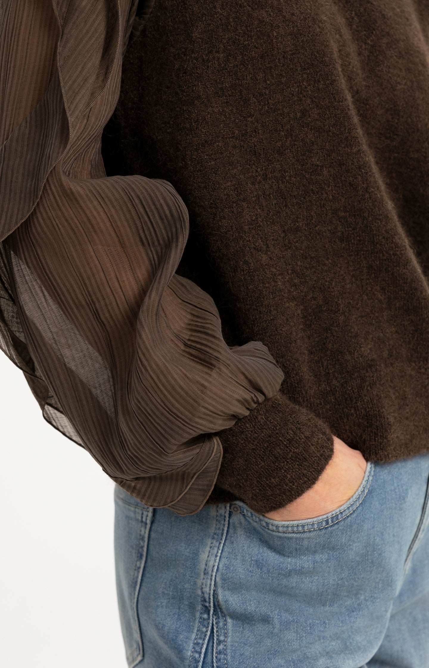 Knitted sweater with ruffle sleeves