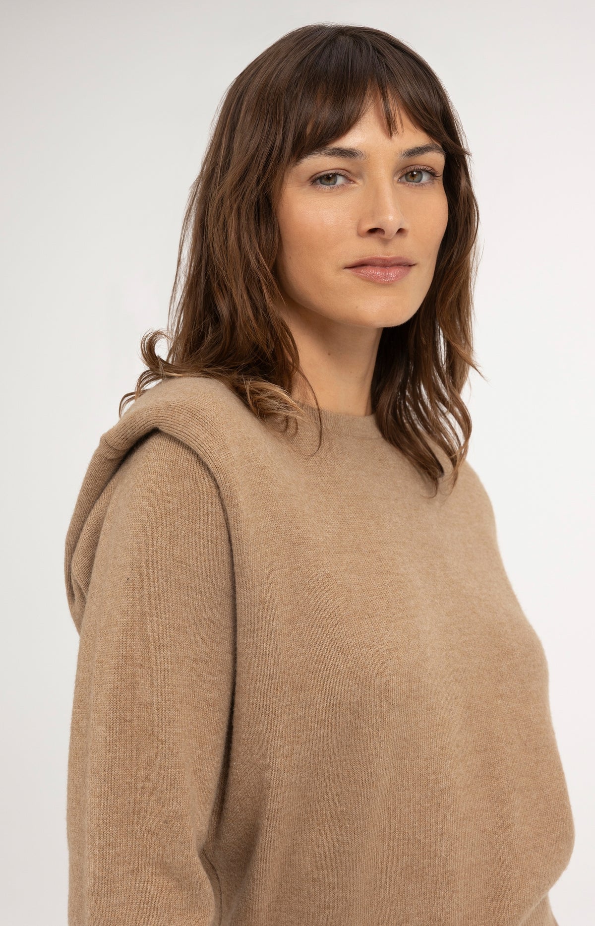 Knitted sweater with shoulder detail and side zips - Cornstalk Brown Melange