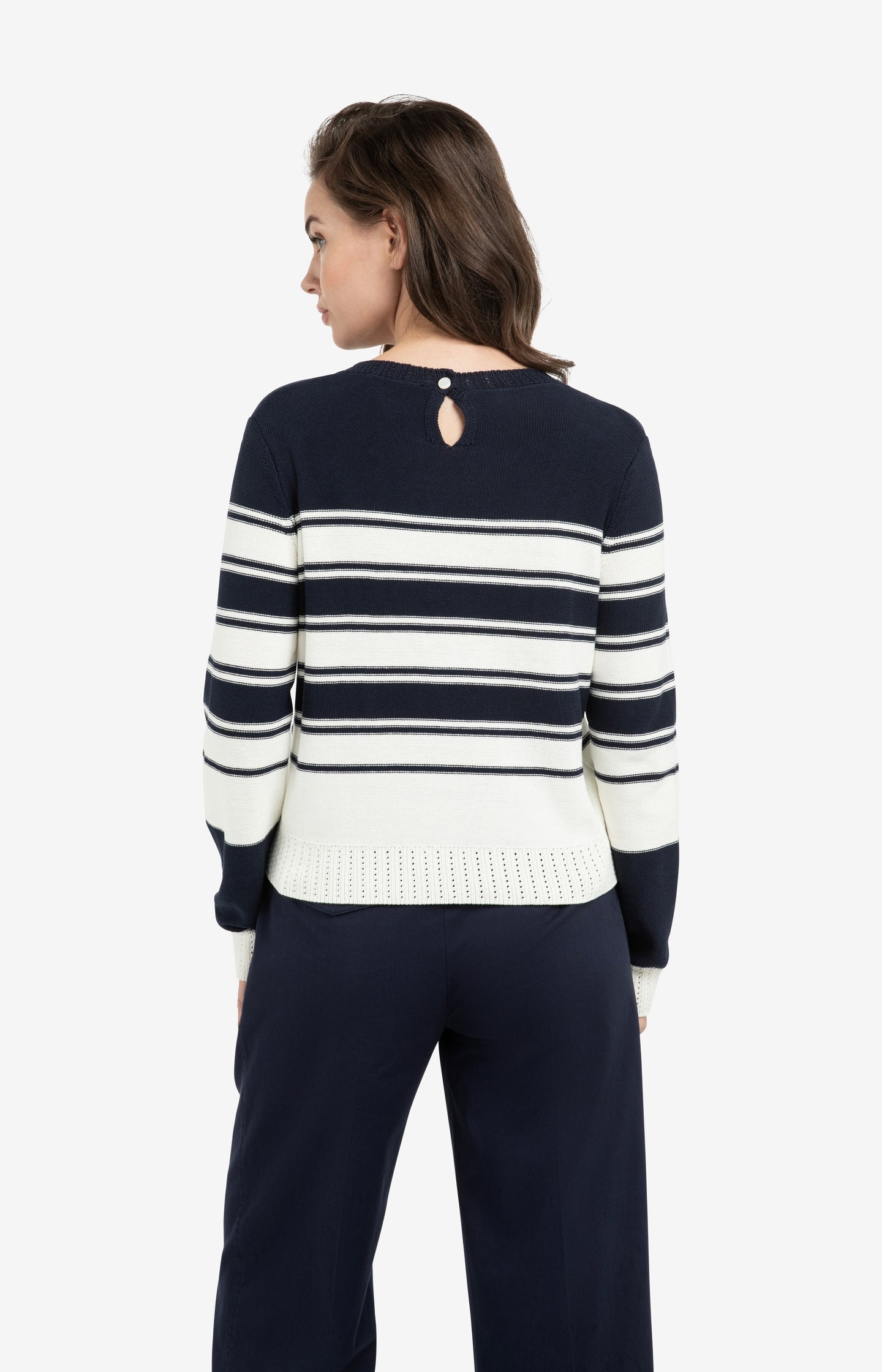 Knitted sweater with stripes and long sleeves