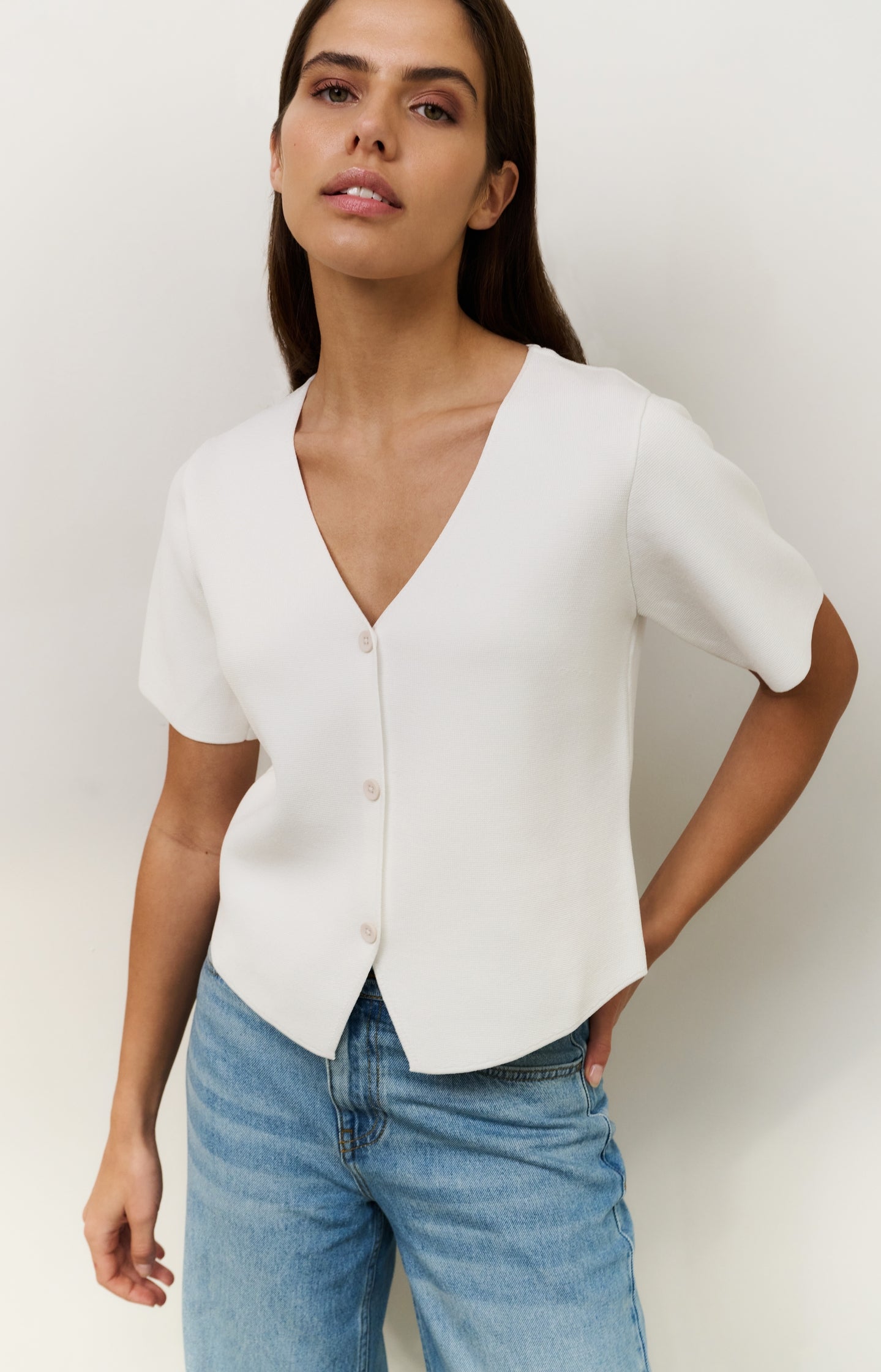 Knitted top with short sleeves and button closure - Type: lookbook