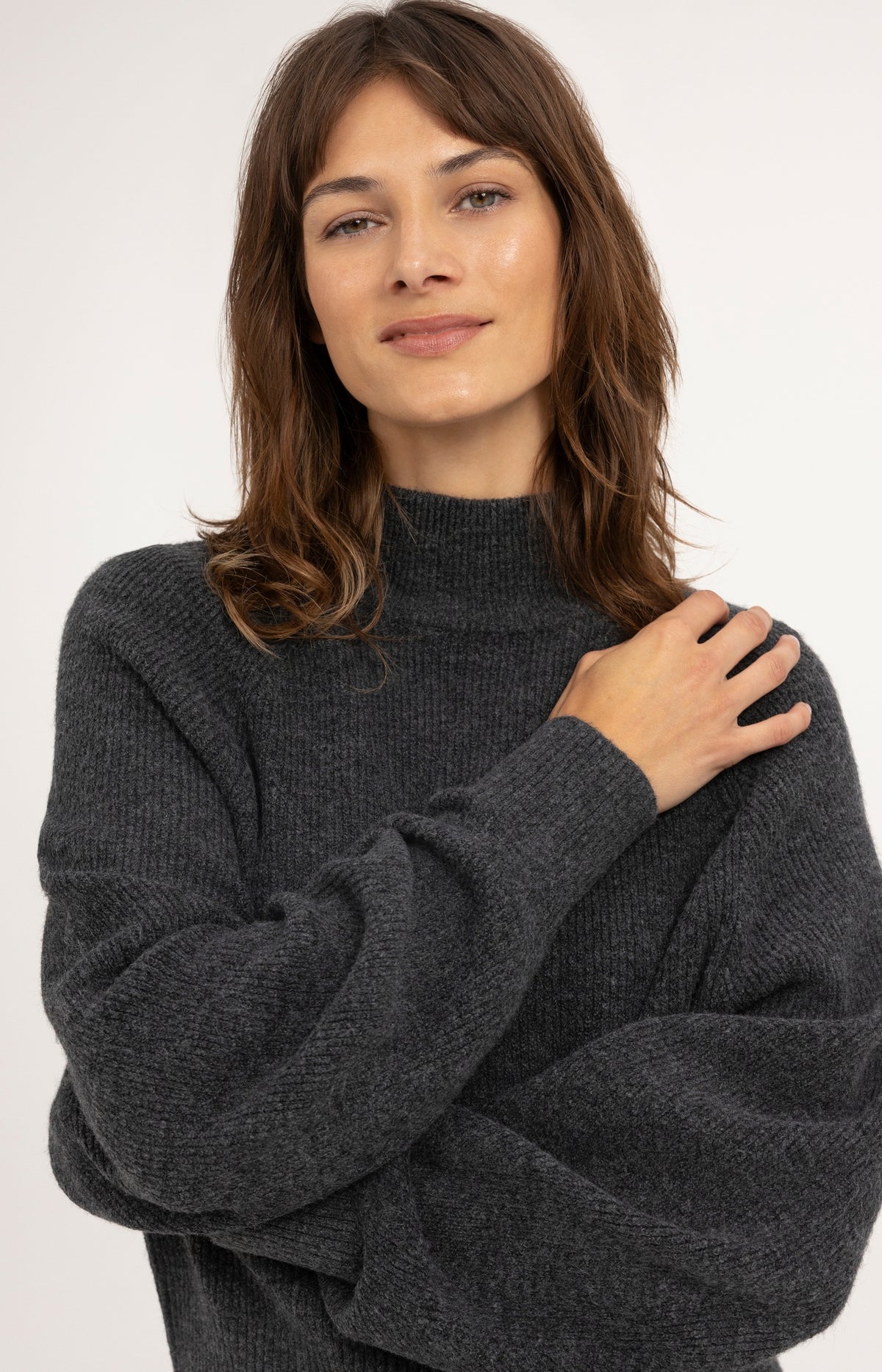 Knitted turtleneck sweater with batwing sleeves - Dark Anthracite Melange