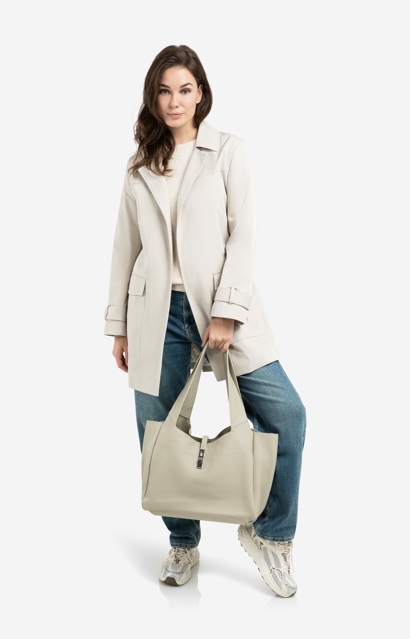 Leather shopper with wide handles and twist lock - Type: lookbook