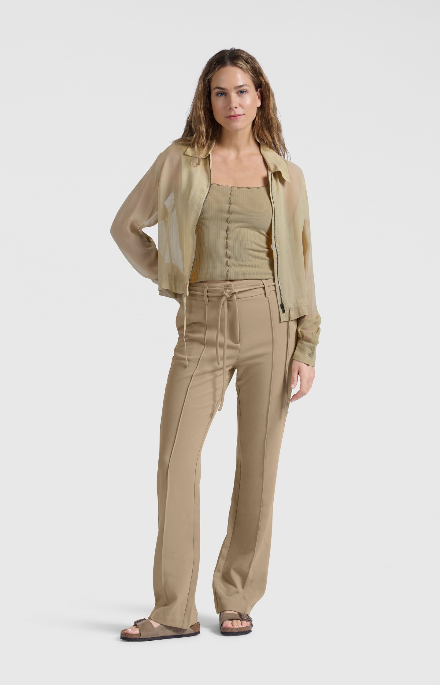 Lightweight blouse jacket with zipper