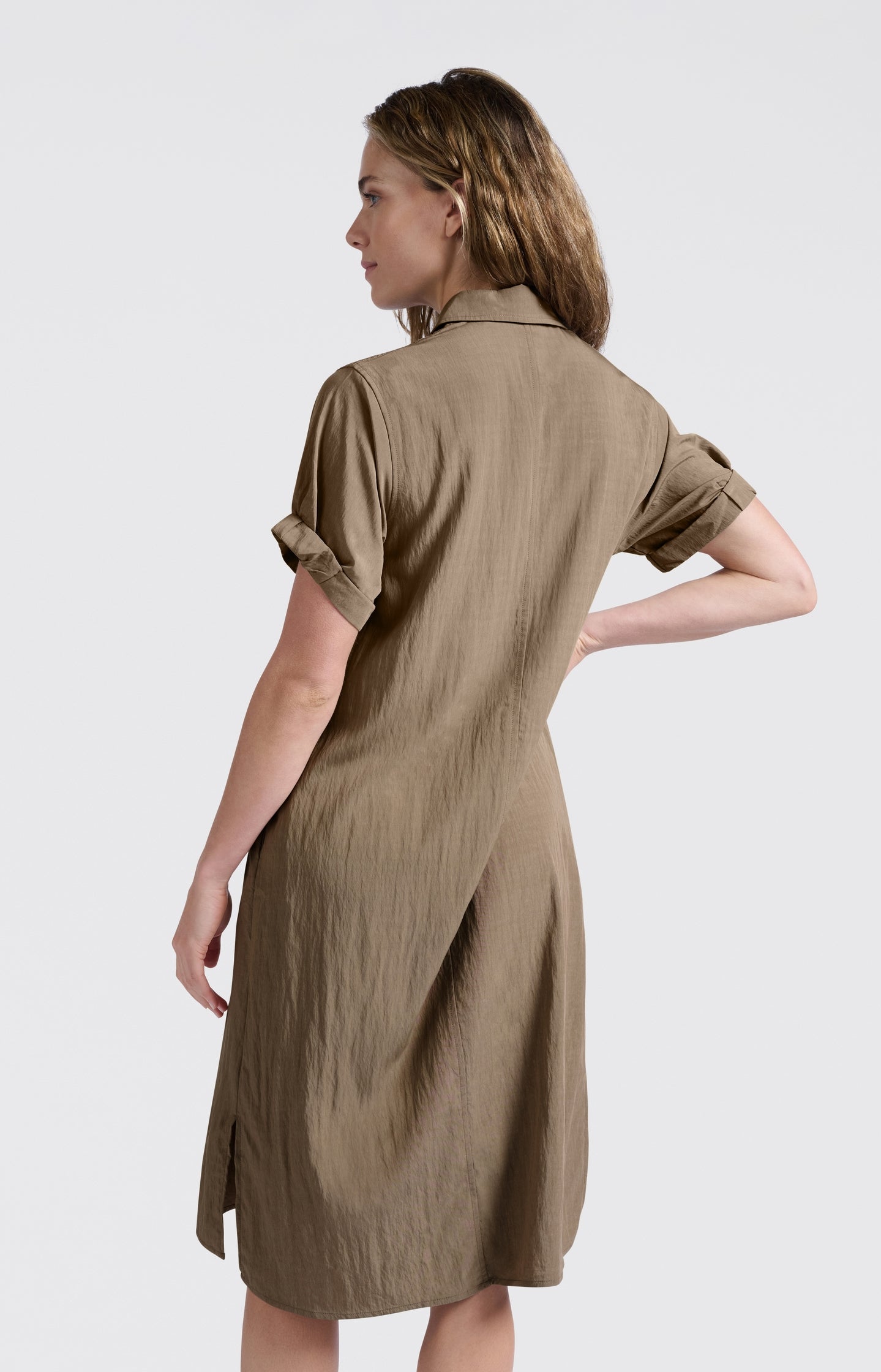 Lightweight shirt dress with short sleeves
