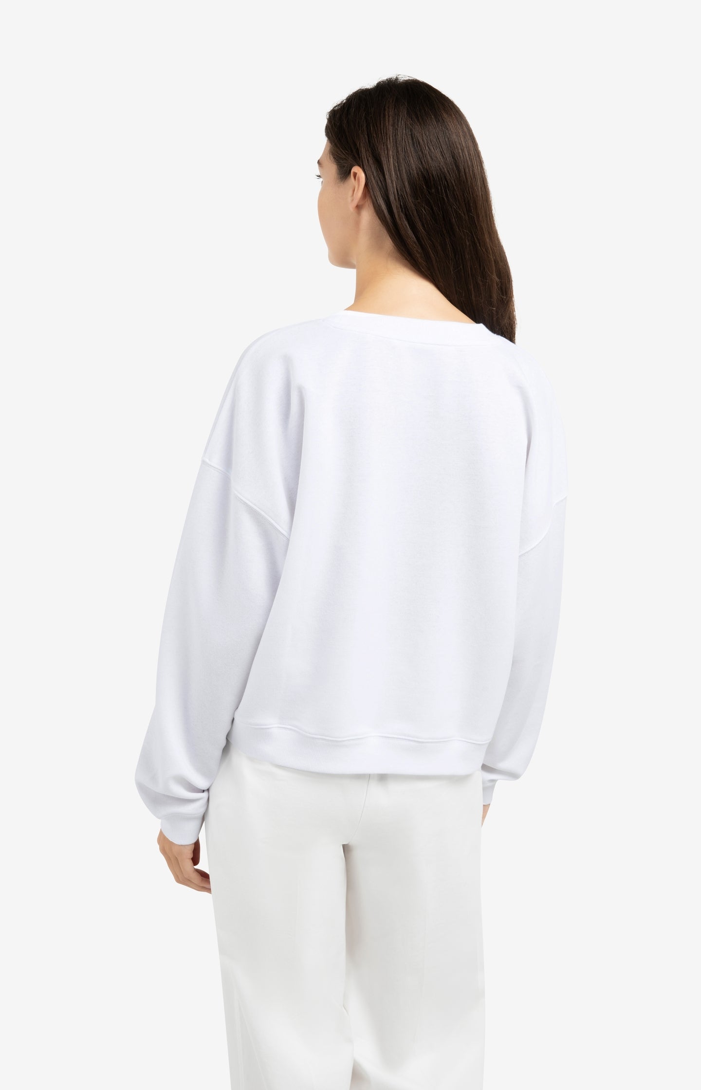 Lightweight sweater with crew neck