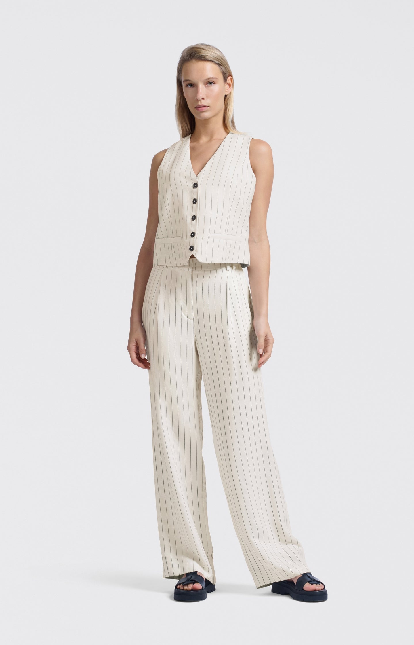 Linen blend gilet with pinstripe pattern