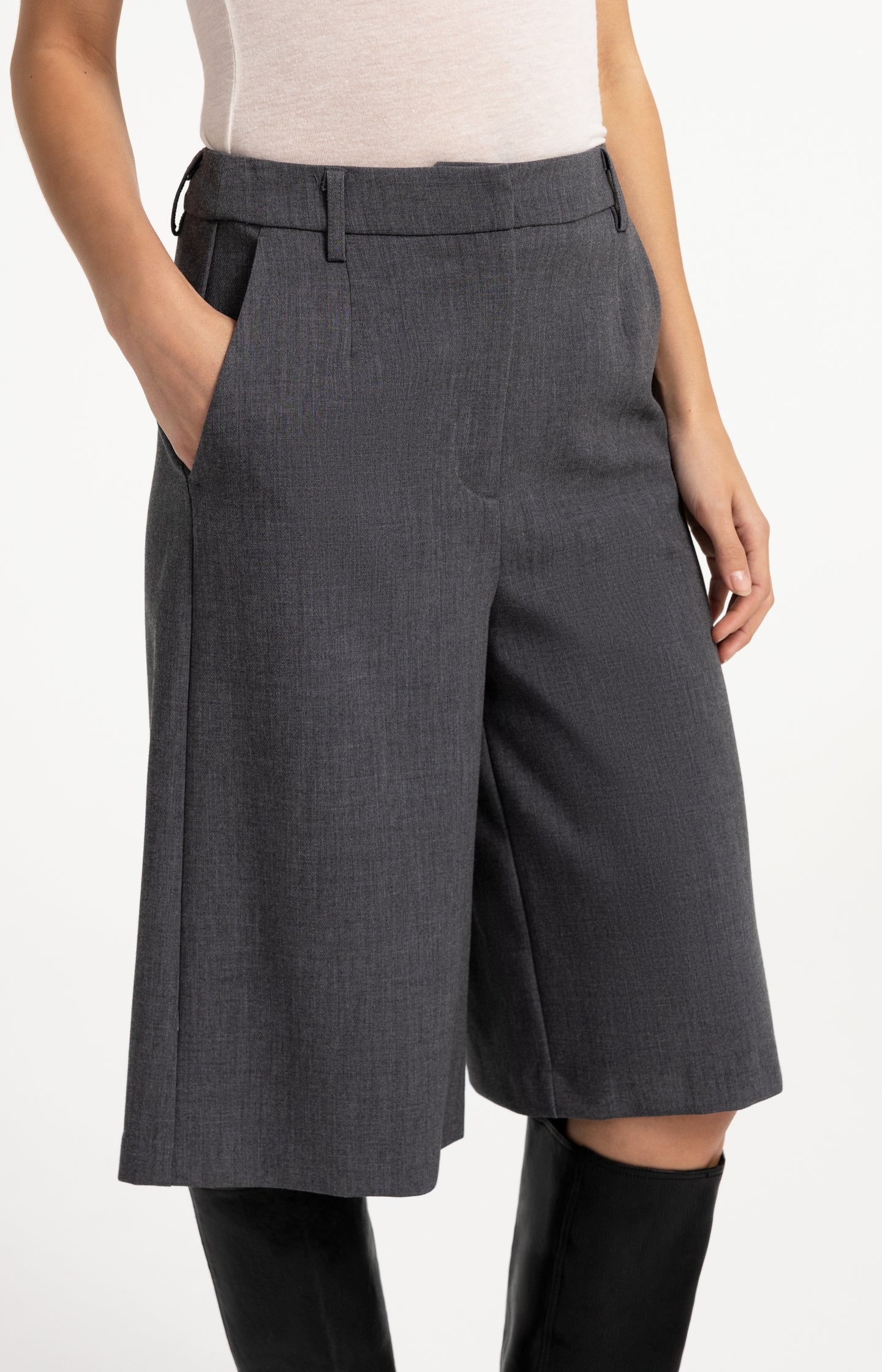 Long bermuda shorts