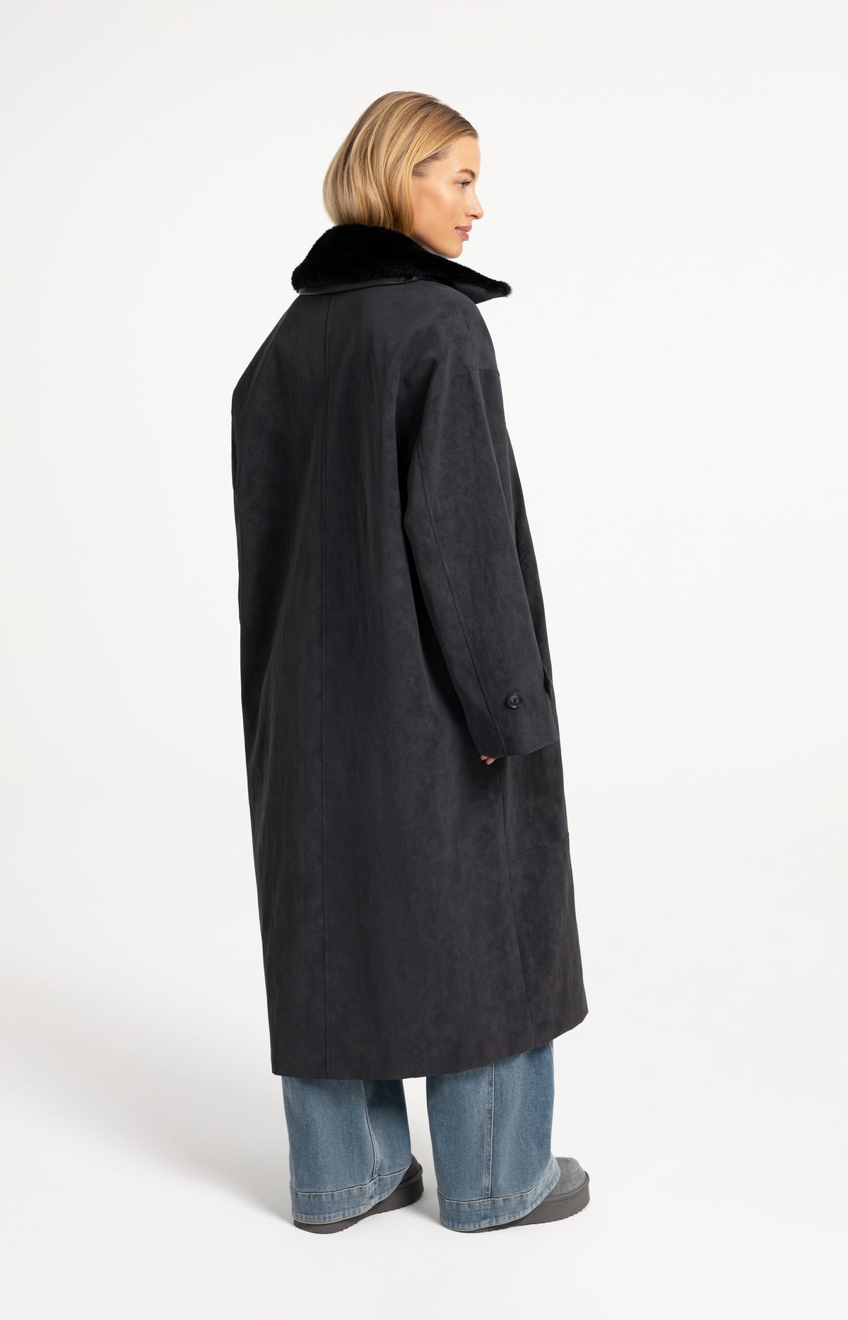 Long faux suede coat with detachable collar