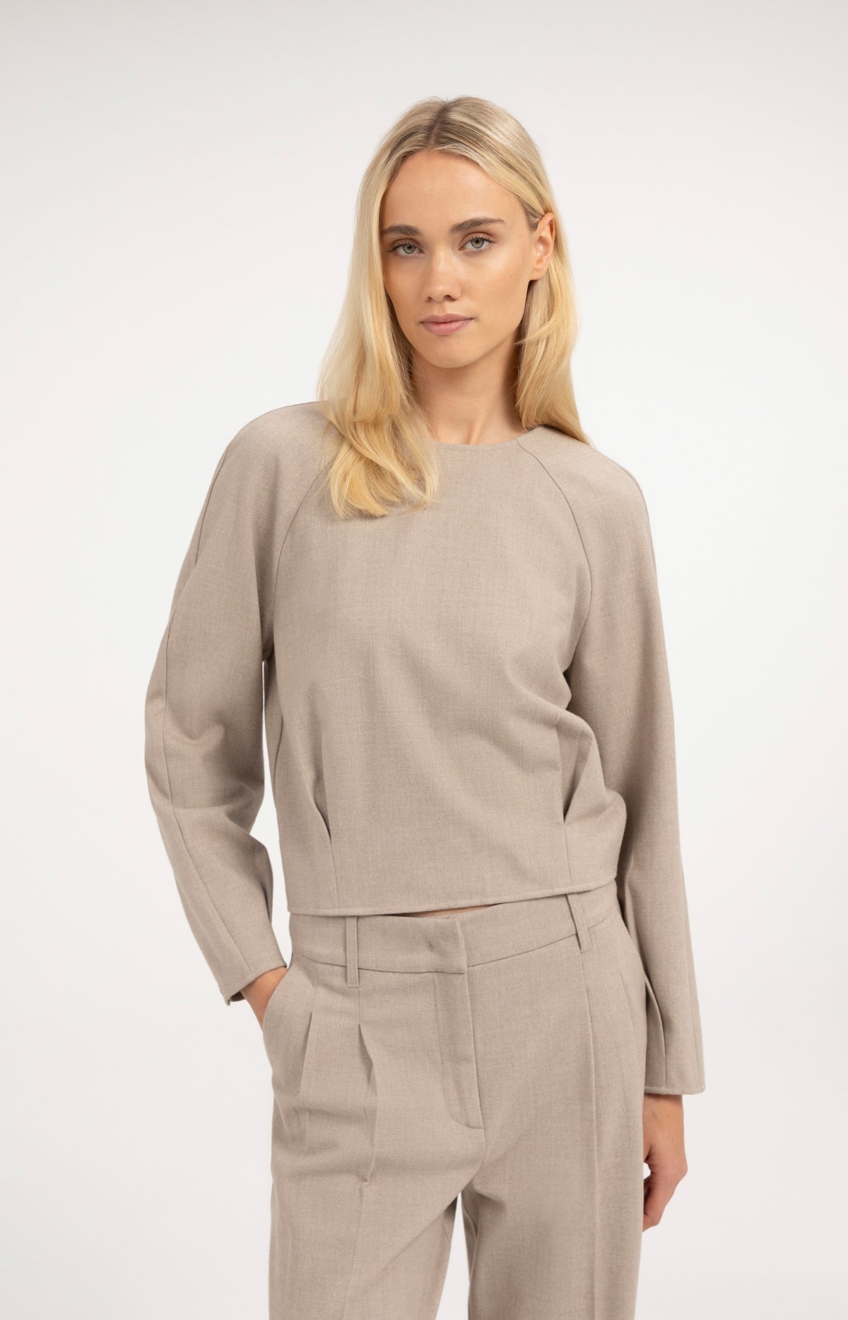 Long sleeve top with blouson hem - Beige Melange