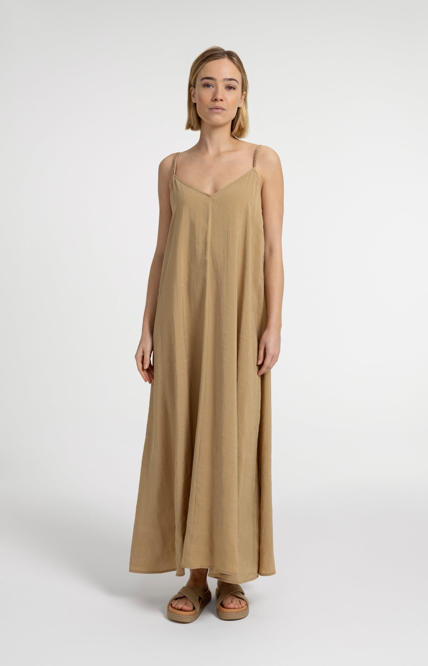 Long strappy dress with V-neck