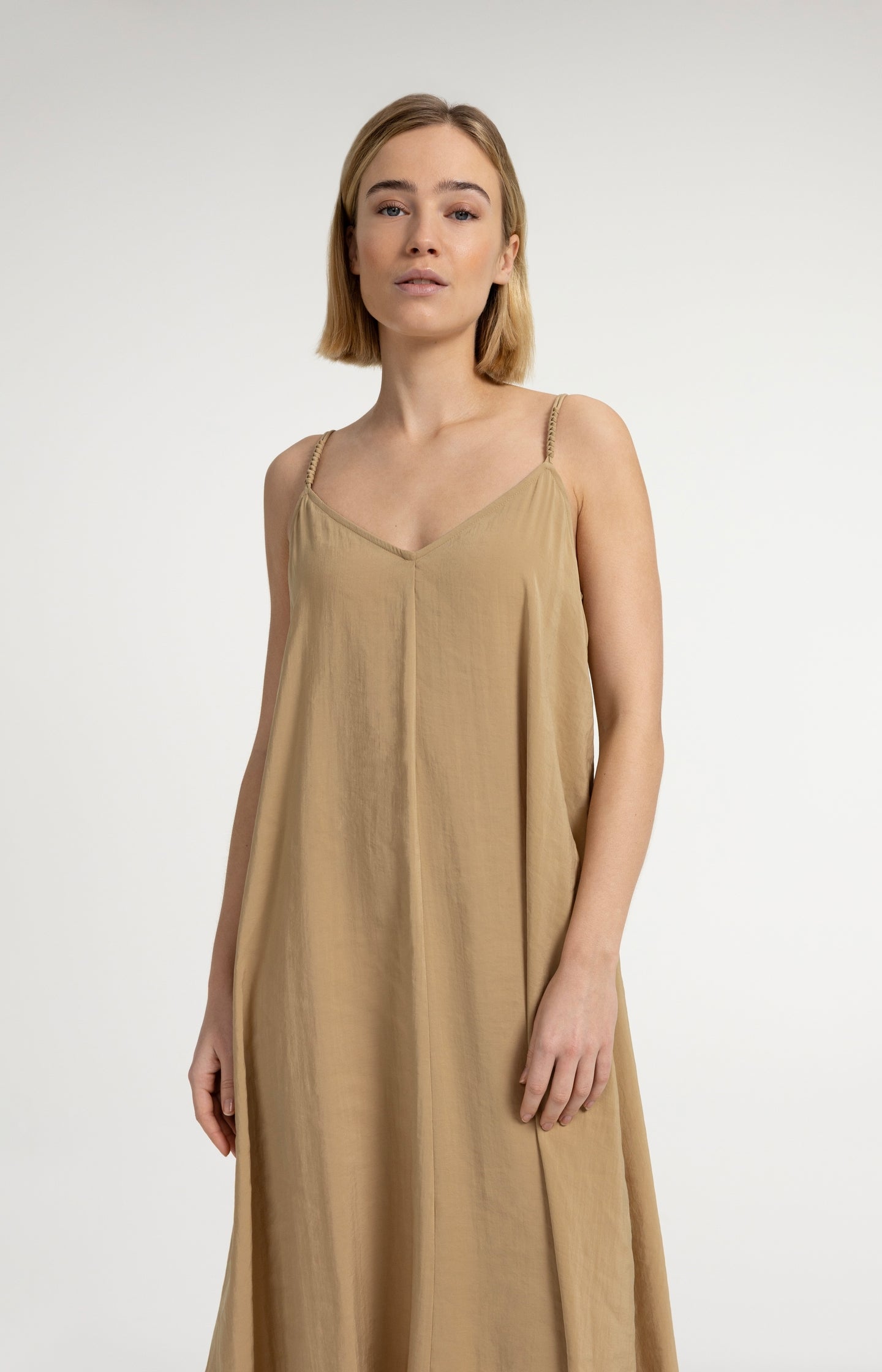Long strappy dress with V-neck