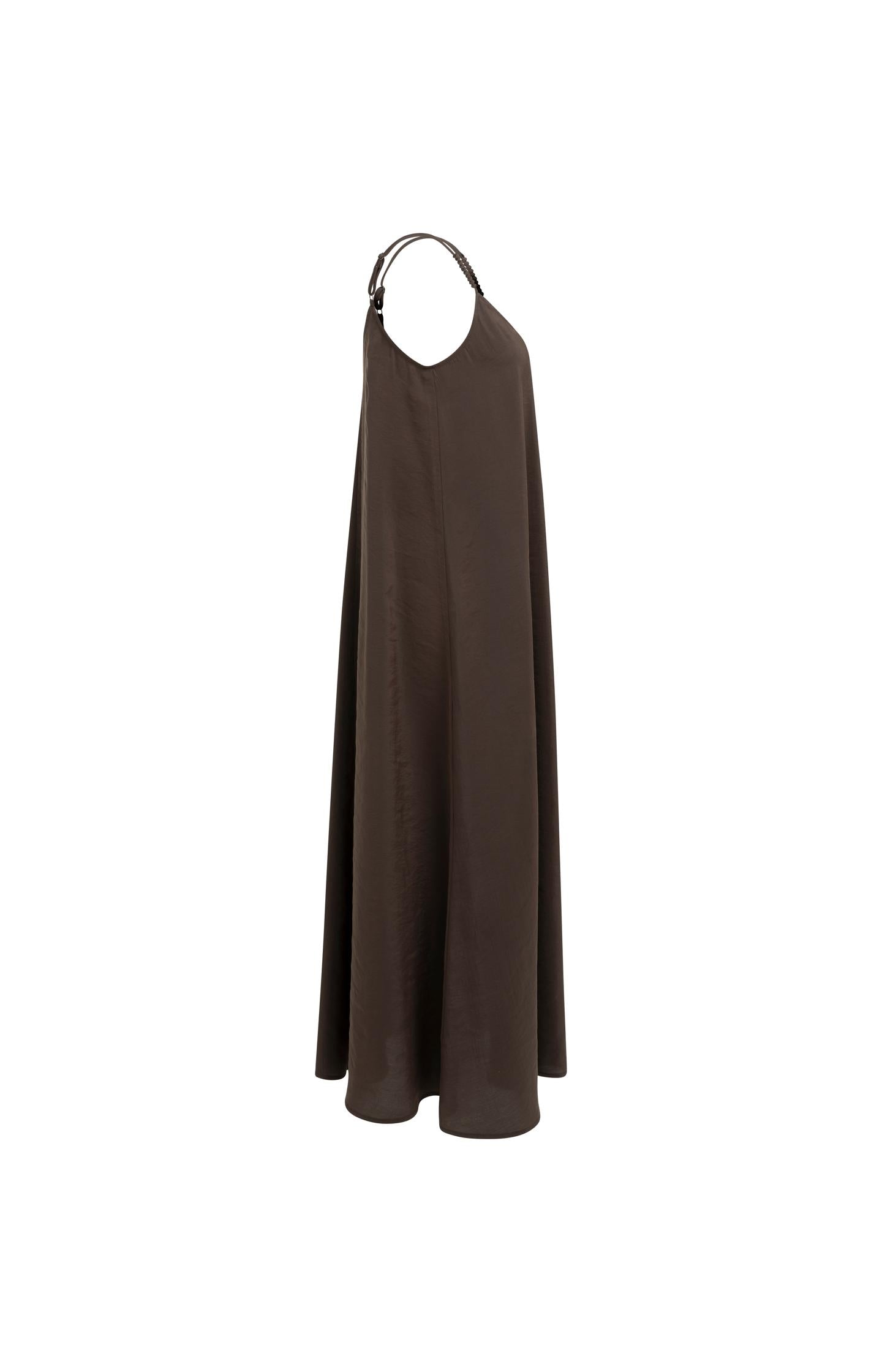 Long strappy dress with V-neck - Type: lookbook