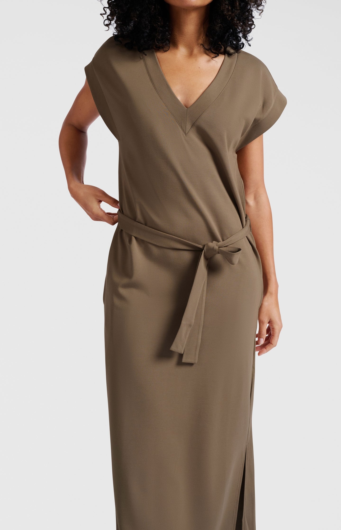 Long T-shirt dress with V-neck and belt