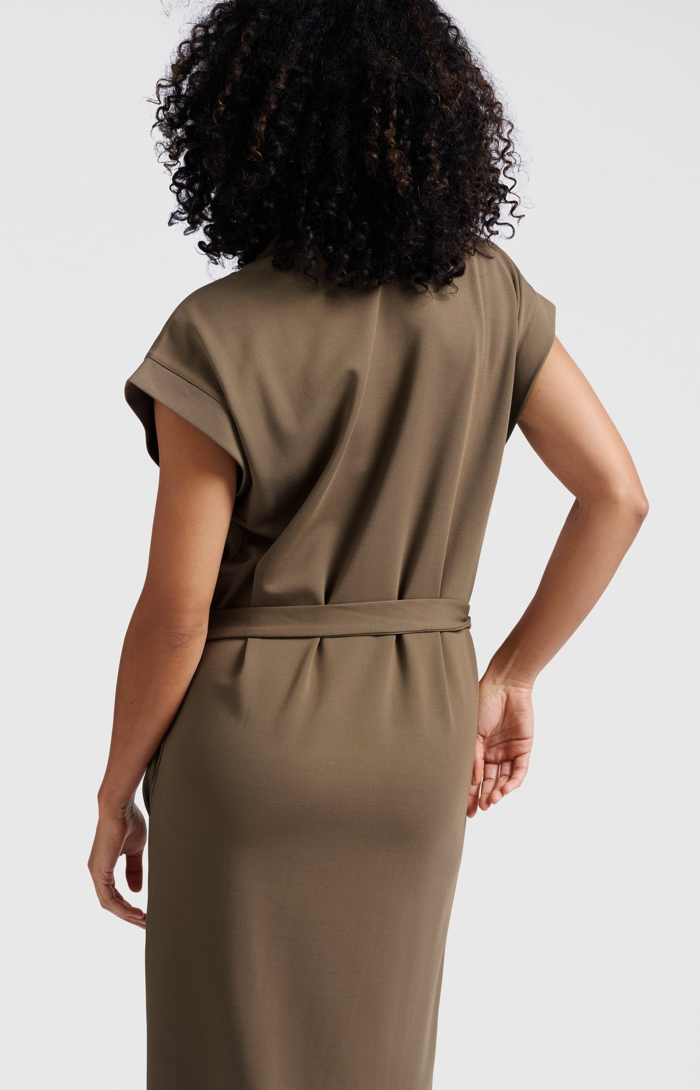 Long T-shirt dress with V-neck and belt
