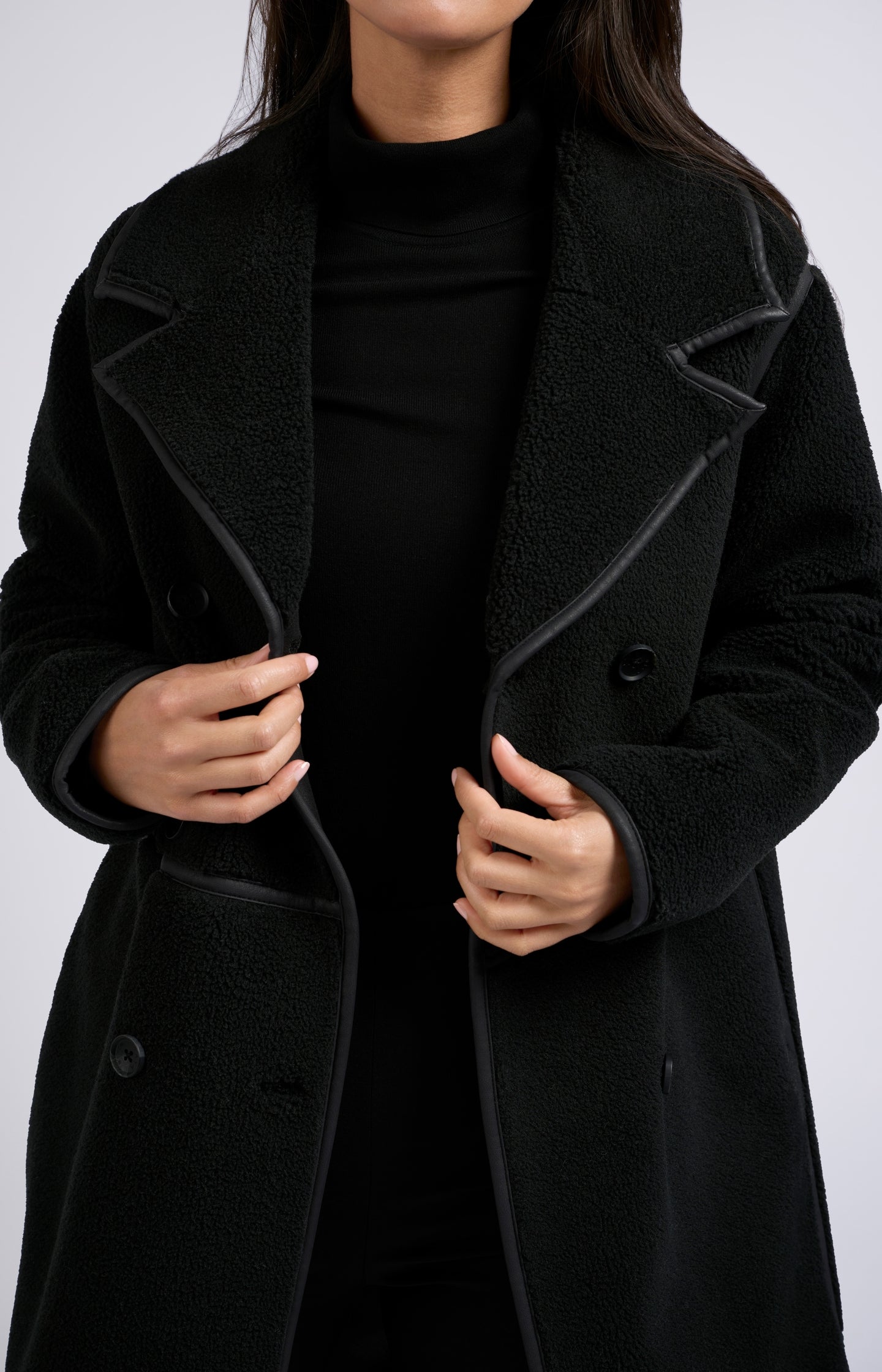Long teddy coat with double-breasted buttons and collar