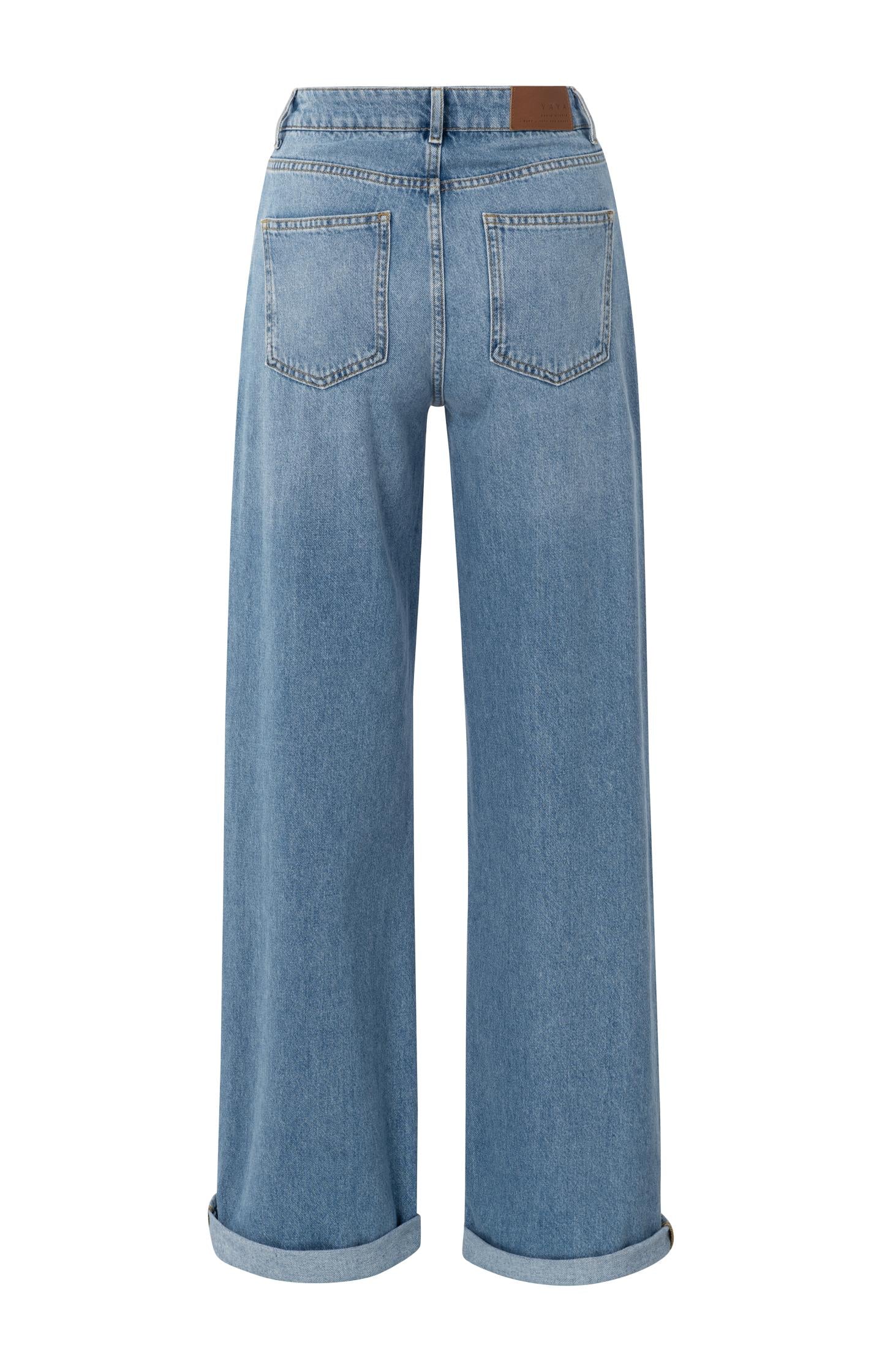 Loose fit jeans with wide legs and turned-up hems (L34)
