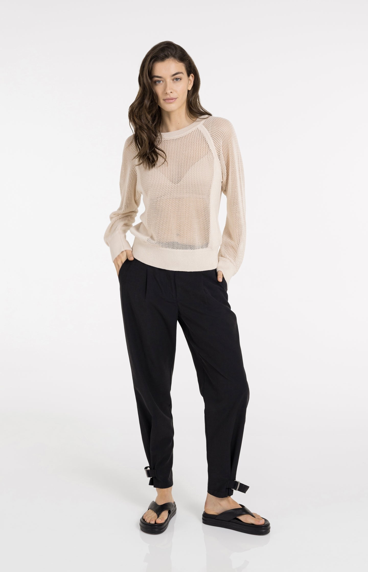 Mesh-stitch knitted sweater with raglan sleeves