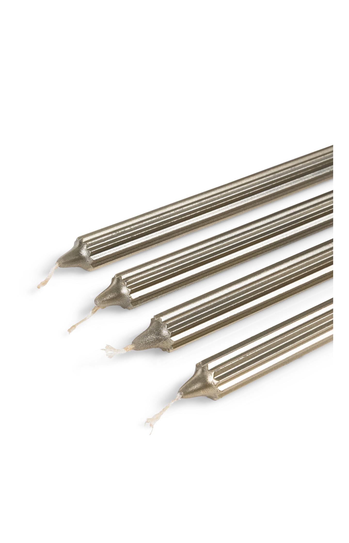 Metallic ribbed dinner candles - set of 4