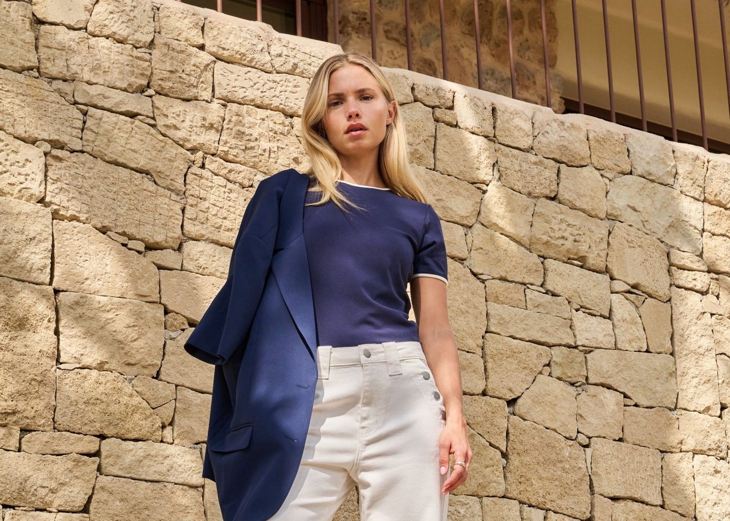 Oversized blazer with short sleeves and lapel collar - Blue - Type: lookbook